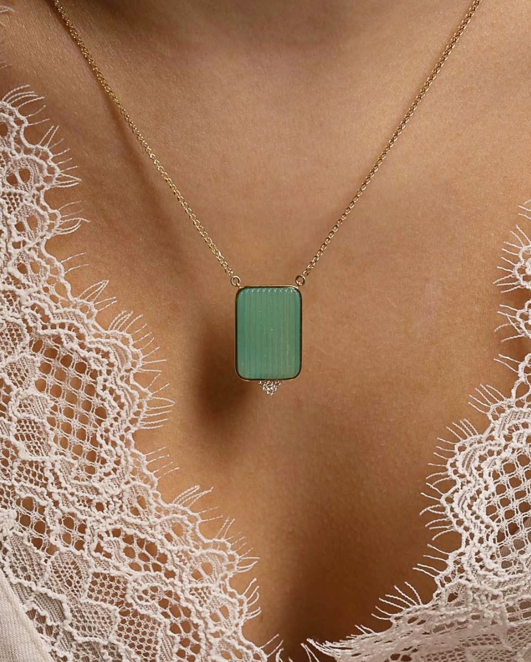 Our favourite green Kion, perfect for a delicate colorful look! #fotinipsarouli #fotinipsaroulijewellery #finejewelry #handmadejewelry #necklace
