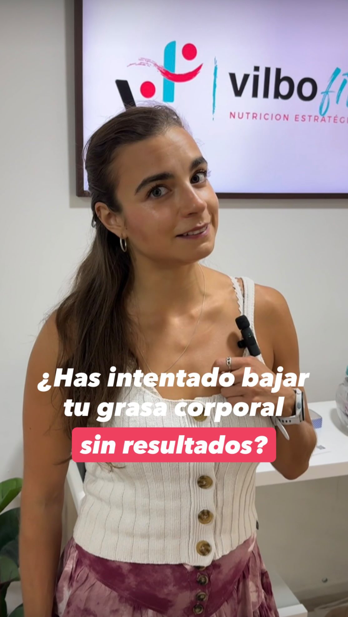 💡 Cuando el plan falta, la motivación tiene que hacerlo todo. Y la motivación… no siempre aparece👀
La mayoría de las personas no fracasa por falta de ganas, sino porque intenta cambiar sus hábitos sin estructura ni acompañamiento.
✅Comer mejor no debería depender de cómo estuvo tu día, cuánto dormiste o si tuviste tiempo de cocinar.
Cuando existe una estrategia clara, las decisiones se vuelven más simples y los resultados más sostenibles.
Porque bajar de peso no se trata de hacerlo perfecto.
Se trata de tener un sistema que funcione incluso en los días difíciles💪🏻
En Vilbofit creemos en procesos basados en evidencia, seguimiento constante y educación nutricional que te permita mantener tus resultados en el tiempo.
✔️Agenda tu cita en el link de nuestro perfil
#vilbofit #nutricionreal #habitosaludables