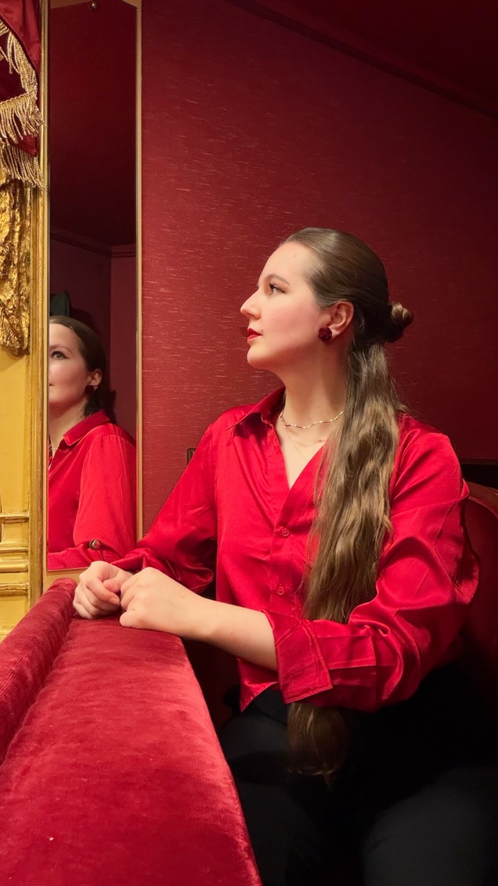 Get lost in the world of opera love stories ♥️
1. “Mon coeur s’ouvre a ta voix” from “Samson et Dalila” by Elina Garanca
2. “Amami, Alfredo” from “La Traviata” by Aleksandra Kurzak
3. “Sono andati” from “La Boheme” by Federica Lombardi
Follow @operavoci
#operaarias
#operainspired
#operalover