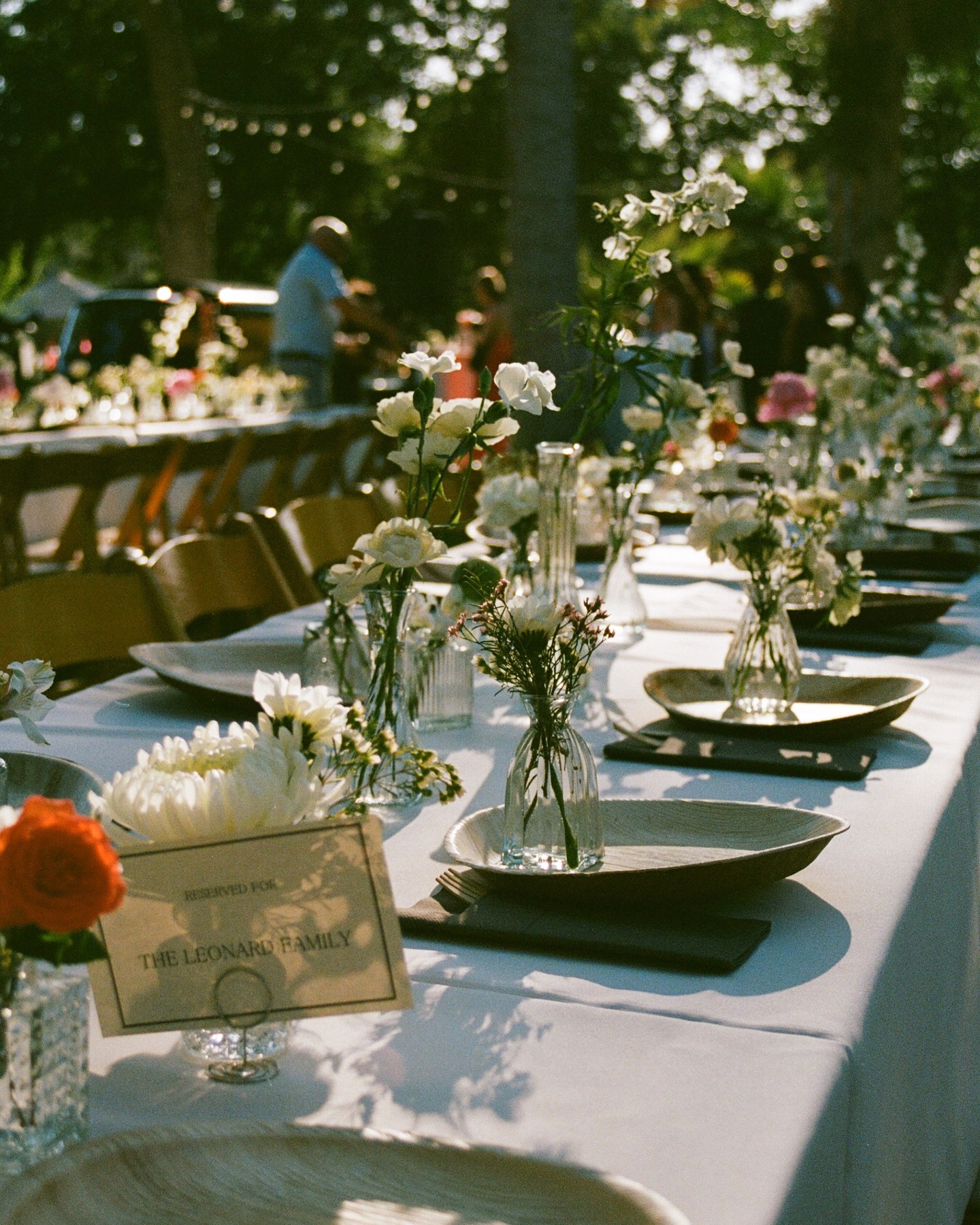 A backyard filled with vows, soft light, and film that feels like a dreamy memory ✨ 📷 💍
35mm film photography
This day felt like it was too good to be true. Thanks for letting me tag along as your second @kristinhealyphotography !