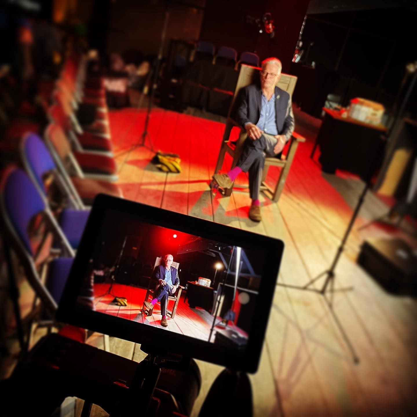 A really enjoyable project for @roseplayhouse continues at the archeological site on London’s Southbank with some fascinating interviews yesterday. A really powerful theatrical location and some lovely people.
#pluckyfilms #roseplayhouse #shakespeare #southbank #southwark #london #revivetherose #nationalmonument #theatre #performingarts #filmmaking #videography #videointerview #history #archaeology #titusandronicus #fundraiser #savetherose #theglobetheatre #christophermarlowe #queenelizabeth #acting #theatricalarchitecture #documentary