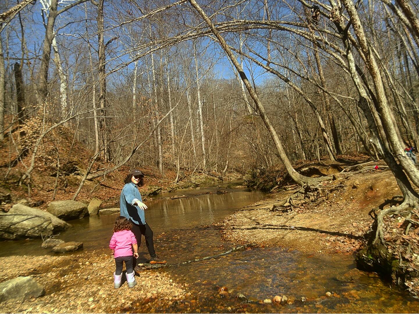 Some of the best “workouts” don’t look like workouts.
They look like exploring creeks,
holding little hands,
and getting outside.
Your body still benefits from the …
sunlight
movement
stress reduction
connection
From a metabolic standpoint, these simple inputs matter more than people realize.
Health is built through the signals you give your body every day.
Always remember this - small steps lead to big accomplishments 🫡.
Have a happy Monday!
—————
#outdoors #habitbasedhealth #momlifeoutside #movementismedicine #smallstepsbigsuccess
📸 photo taken on my CampSnap Camera - link in bio for $$ off