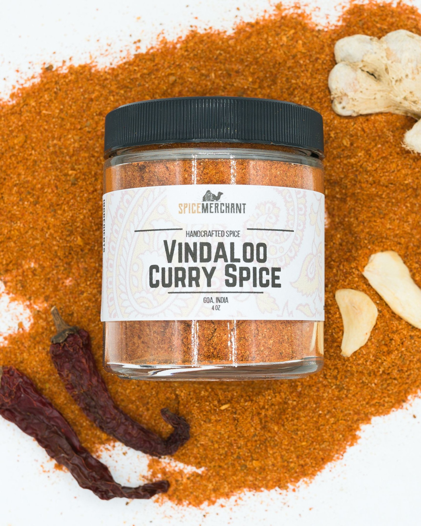 𝐕𝐢𝐧𝐝𝐚𝐥𝐨𝐨 - A bold fusion of Indian and Portuguese flavours, inspired by Goa’s famous curry rooted in carne de vinha d’alhos. Packed with paprika, chilies, and aromatic herbs for that signature fiery kick. 🔥