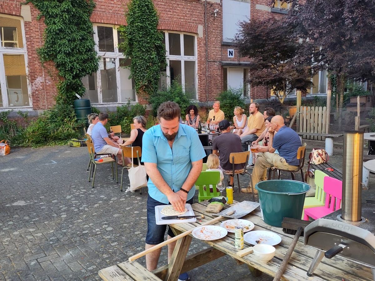 Op MOKTAMEE hebben wij de beste feestjes! ❤️
.
.
#moktamee #décreatievehubvandekempen #kempen #herentals #creativecommunity #creativehub #summervibes #communitybbq