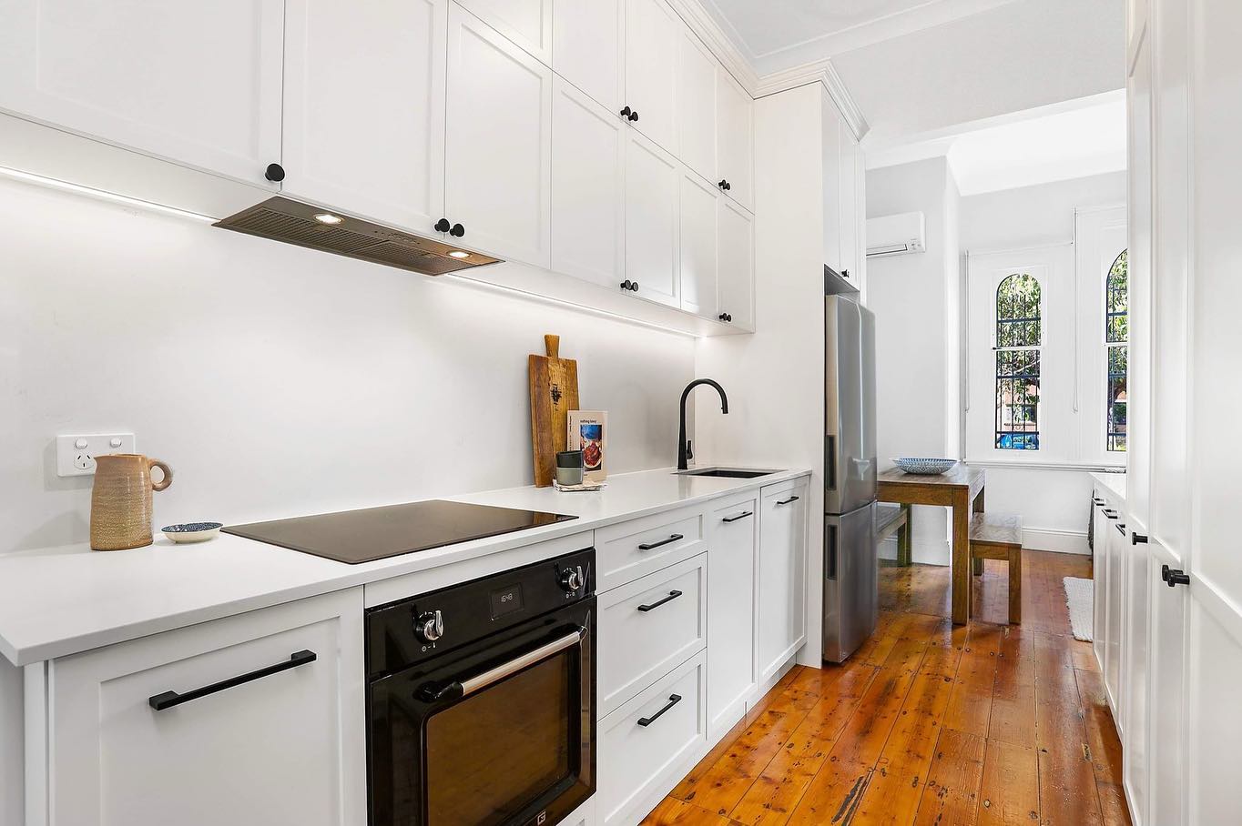Throwback Thursday.
Maximising storage & quality in small spaces is something we excel at! Function & form.
This kitchen is from 2 years ago, it’s design is sympathetic to the architecture of the building, which means the kitchen looks at home & is less likely to date quickly.
#sydneyinteriordesign #sydneyaustralia #sydneyhomes #sydneyhome #sydneyinteriors #sydneyinteriors #apartmenttherapy #apartmentdesign #sydneyarchitecture #sydneymums #sydneyrenovation #sydneyrenovations #bronte #coogee #