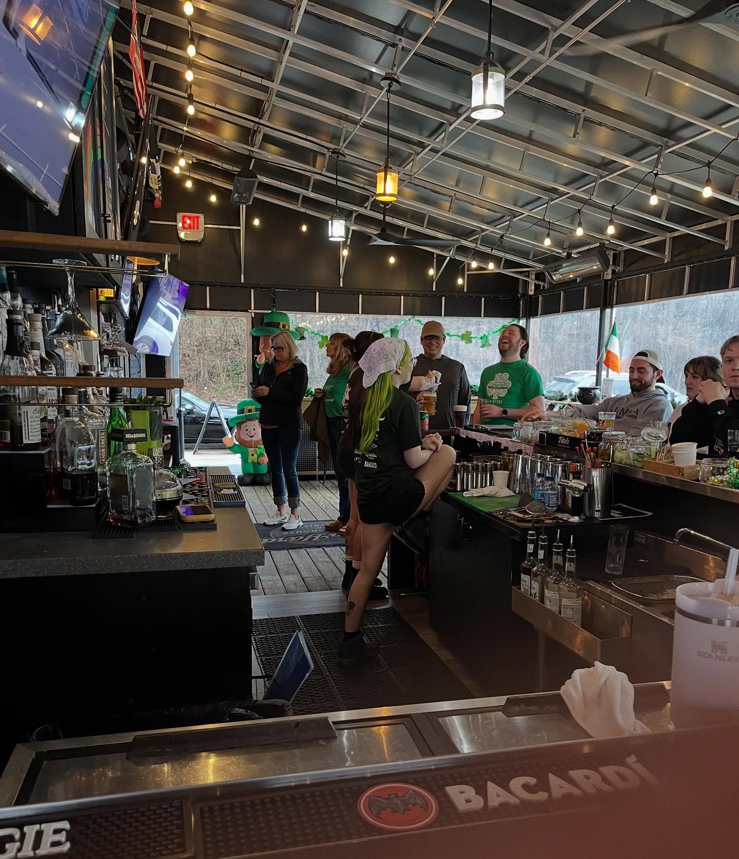 Cheers to St. Patty’s Weekend! Join us tonight to try out our special holiday drinks and get in the spirit ☘️
#thingstodocincy #stpatricksday #stpatricksdaycincy