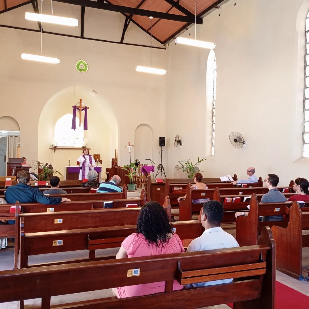 4° domingo da Quaresma " Jesus nos convida a enxergarmos além, enxergar pela fé "
"Ninguém jamais ouviu que os olhos de um cego de nascença tivessem sido abertos.
Se esse homem não fosse de Deus, não poderia fazer coisa alguma".
João 9:32,33
#amor
#fé
#anglicancommunion
#igrejaanglicana
#rj