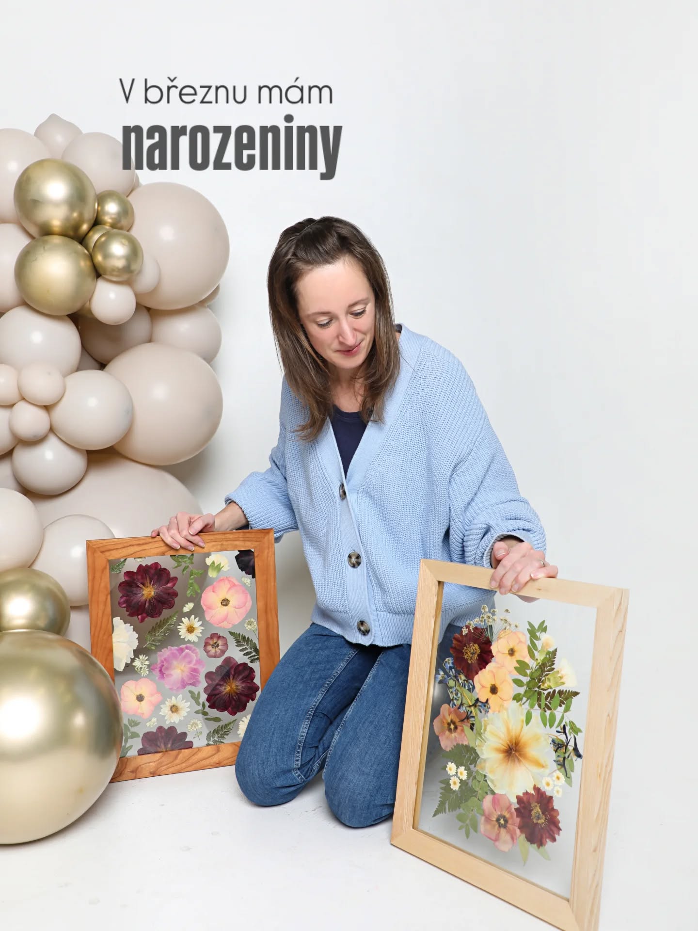 Je tu březnová SLEVA pro včasné rezervace!
Až do konce března dostanete váš obraz ze svatební kytice se slevou 500 Kč. Napište do objednávky heslo BŘEZEN a sleva je vaše.
* platí na jakýkoliv termín svatby po celou sezonu 2026
* podmínkou je objednávka do 31.3.2026
* při objednávce setu obrazů platí sleva 500 Kč na celý set + dostanete další slevu, která platí na sety vždy
Objednávky a info v BIO ☝️
Nebo na e-mailu martina@kvetyvobraze.cz
👰 Bude se VAŠE KAMARÁDKA VDÁVAT? Označte ji v komentáři, ať si může taky vybrat svou slevu.
📜 Chcete POŘÍDIT VOUCHER? I tady platí sleva. Stačí do objednávky napsat heslo BŘEZEN.
Těším se na vás.
Martina 🩷