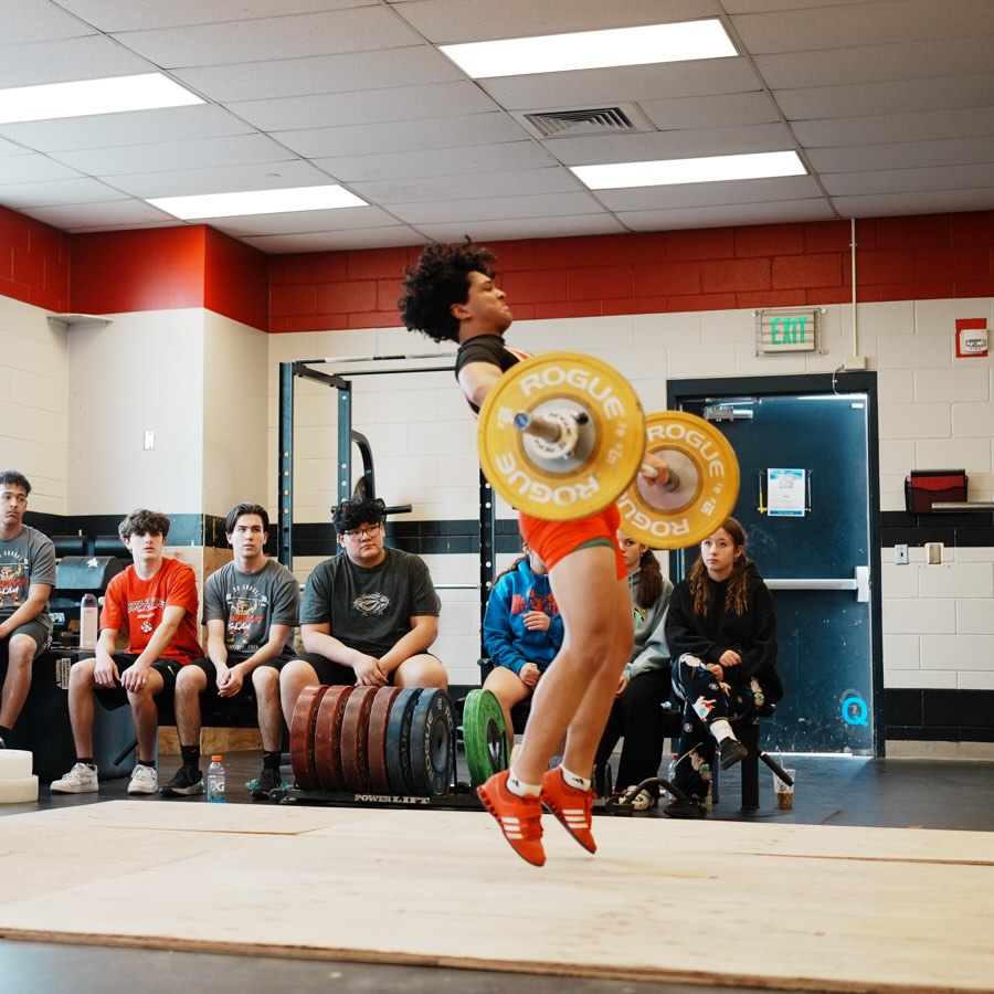 Force = m x a
Move heavy weight, fast!
#usaweightlifting #snatch #heavyathletics