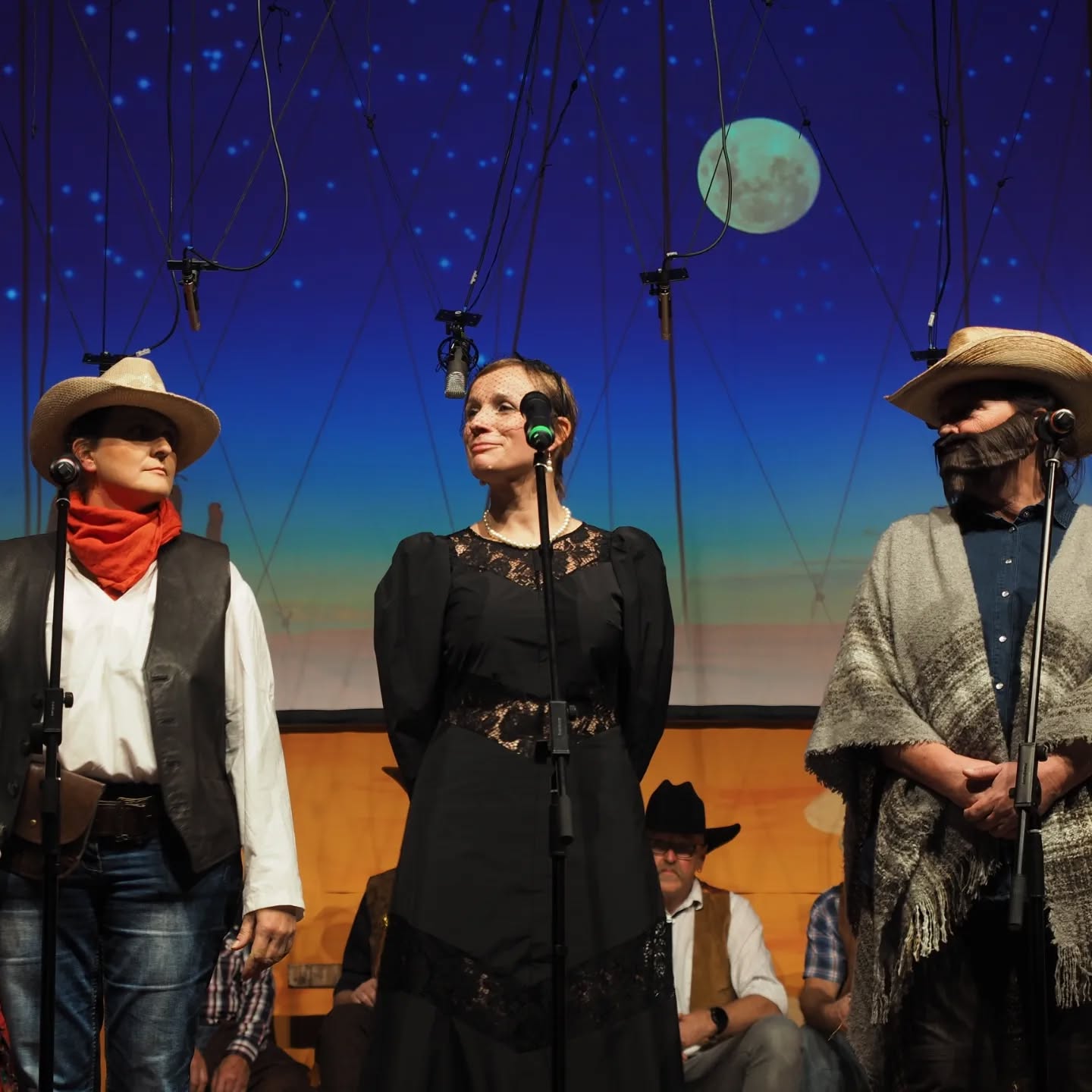 Teil 2 🥰🤠🫶🏼
#peopleinmotion #PiM#unchained#choir #heldenfingen #wildwest #western #amazing