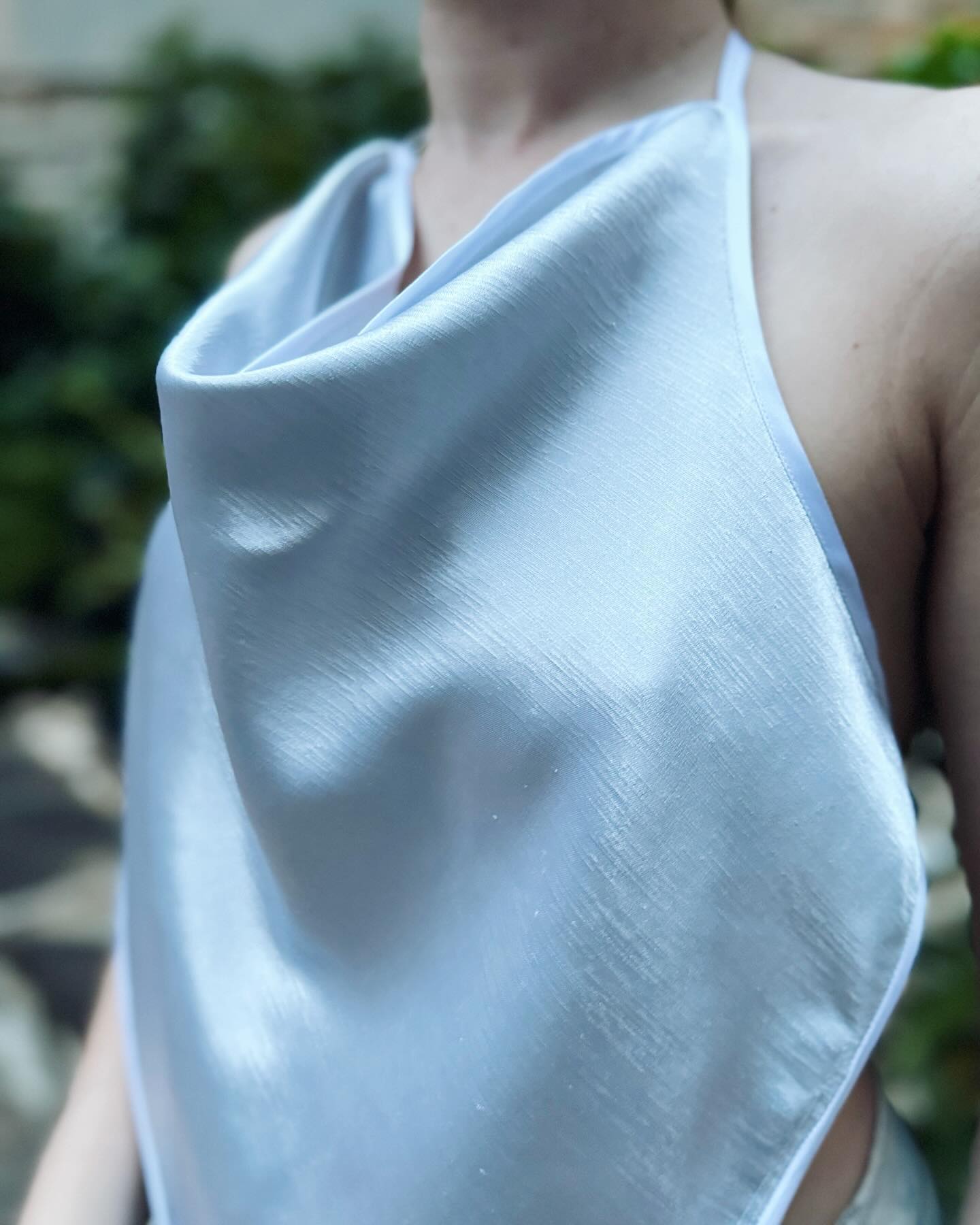 F24 CAPSULE 🤍🌦️🪩/ @communityathens exclusive
Silver satin bandana cowl
Size S $65
SOLD