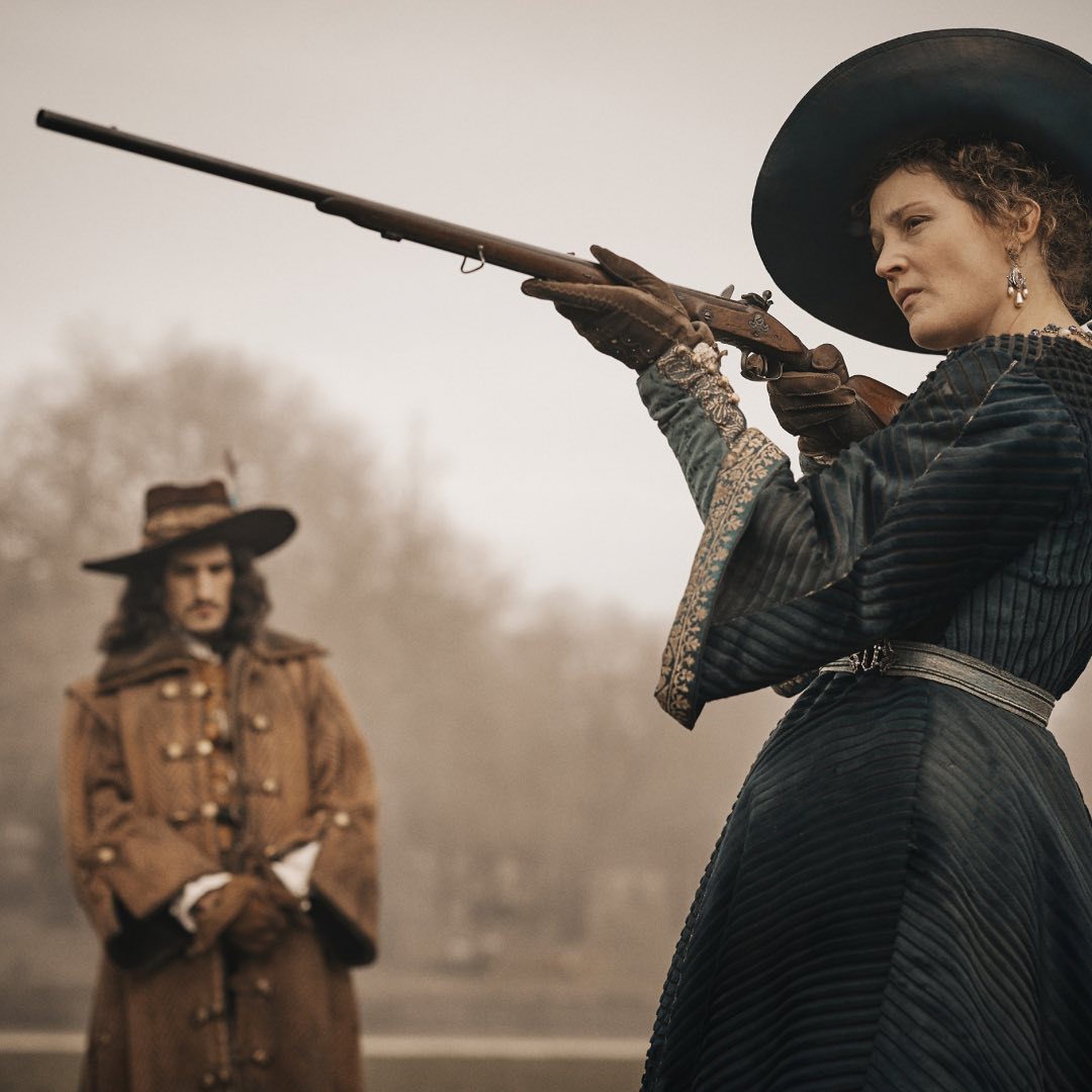 Nous avons eu la chance d’accueillir une partie du tournage du film « Les Trois Mousquetaires - d’Artagnan » à Champlâtreux ! Nous avons hâte de découvrir les scènes tournées dans les sous-sols du Château 🏰
LES TROIS MOUSQUETAIRES - D’ARTAGNAN, un film de @martin_bourboulon, le 5 avril au cinéma ! Avec @francoiscivilofficiel, @vincentcassel, @romainduris, @piomarmai, @evagreenweb, @garrel_louis_, @vickykrieps, @lynakhoudri, @4tunelloyd et #ÉricRuf (de la Comédie-Française).
#LesTroisMousquetairesLesFilms #DArtagnan @lestroismousquetaireslesfilms