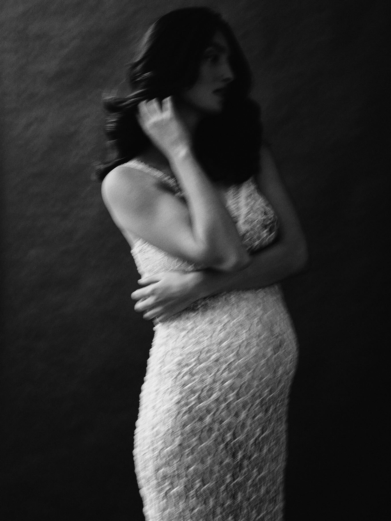 Een zwangerschapsshoot helemaal hoe jij hem zou willen ~ sounds like a dream ✨
Maar ik wil ook echt dat je droomt. We fotograferen niet zomaar gewoon jouw zwangerschap maar we maken er iets unieks van dat bij jou past. Beelden waar jij naar kan blijven kijken en omhoog wilt hangen. Een kuntswerkje.
Ik had laatst een klant die een heel mooi moodboard had gemaakt met allemaal leuke voorbeelden van foto’s die ze mooi vond. Na haar eigen shoot zei ze “dit is echt exact wat ik wou, ik wist alleen niet dat IK er ook zo mooi in ging passen” ❤️
Haar & make-up bij alle beelden door de beste @elise.vanderbruggen
#maternityphotoshoot #maternityphotosession #dreambig #anythingispossible💯 #zwangerschapsshoot #zwangerschapsfotos #zwangerschapsfotografie #fotografieleuven #portretfotograafleuven