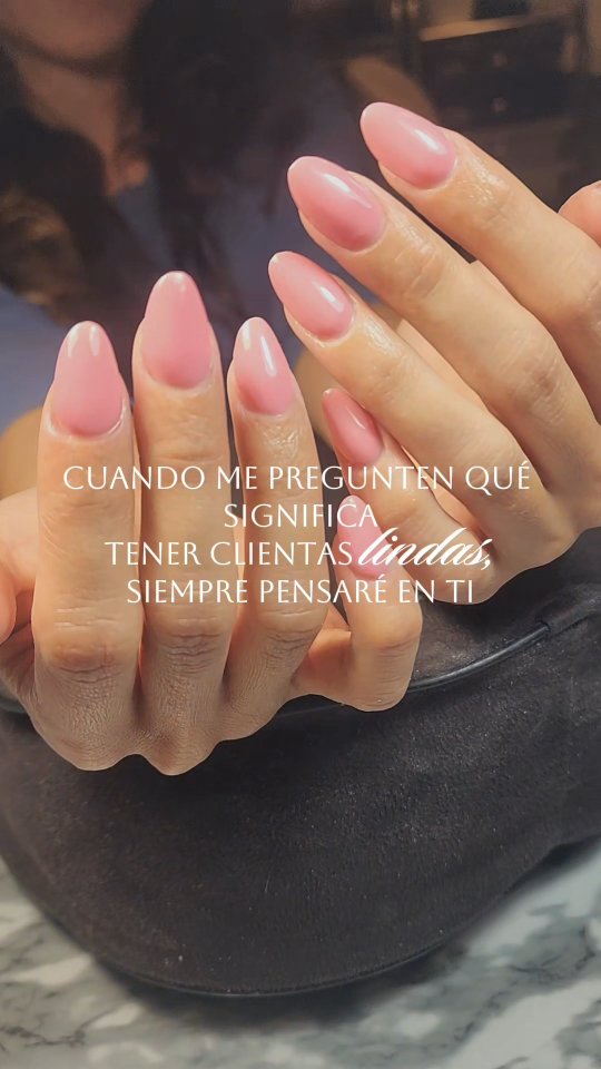 Querida Clientita!! Gracias por confiar en mi negocio y mi trabajo... y por recomendar mi trabajo que hago con mucha dedicación 🥰🥰
las quiero mucho 💕 💖 💛
#dinuxspa @diana.hernandez.mx