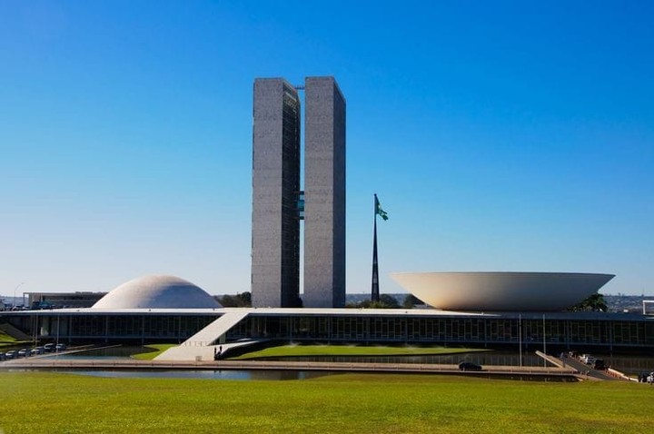 BRASÍLIA 62 ANOS!!
.
Fonte das imagens: Pinterest
#engenhariadf #engenharia #construcaocivil #engenhariacivil #aniversáriodebrasília