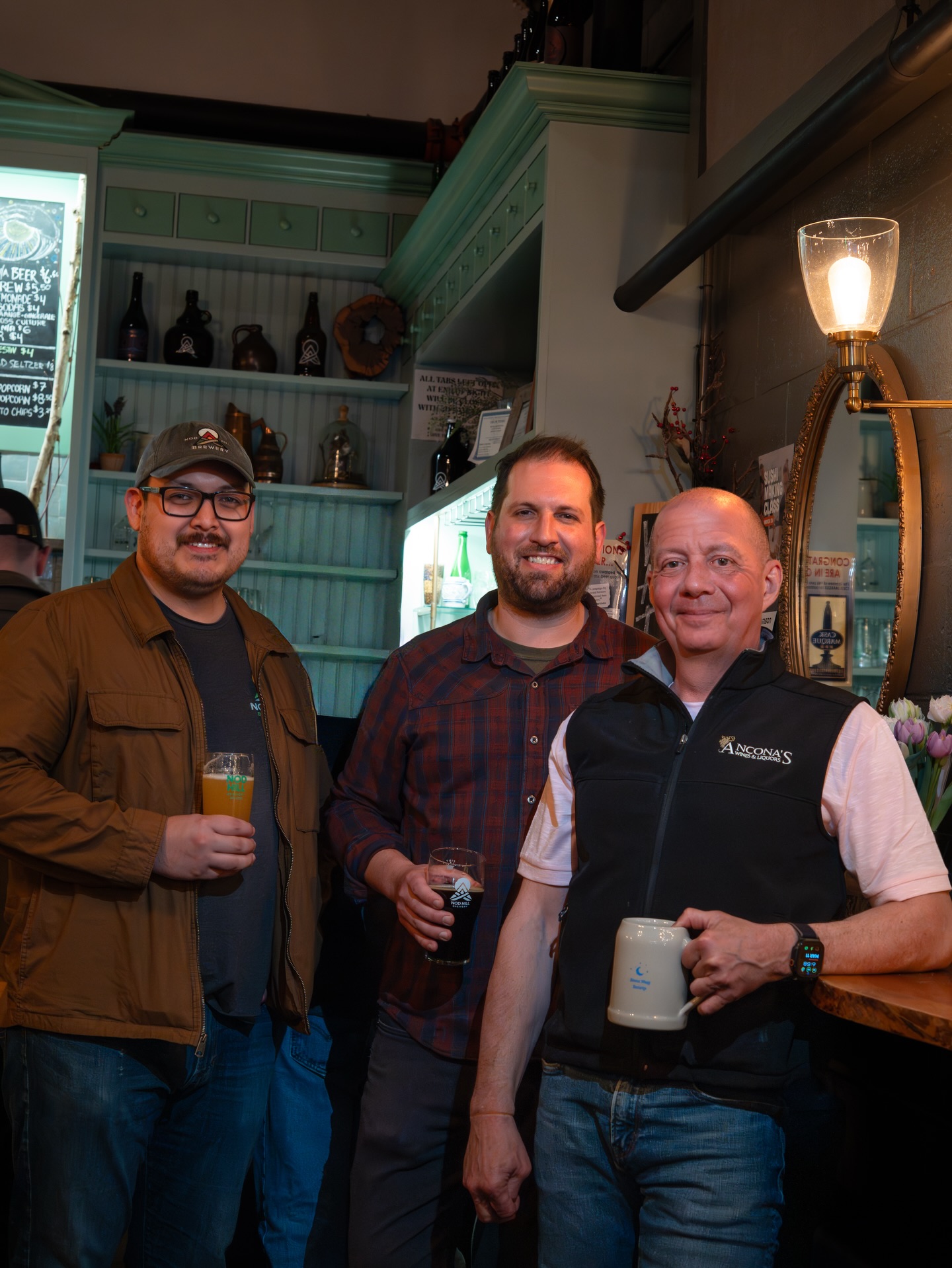 Just wanted to extend our gratitude to our friends at Ancona’s Wines and Liquors, who have been great partners & ardent supporters of Nod Hill since the very beginning…in fact, they were one of our first wholesale accounts shortly after we opened in 2017.
Anconas is a family-owned business that has been operating in and around the Ridgefield community since 1933. They have always been huge supporters of the CT brewery scene and carry one of the most impressive craft beer selections in the state. We’re lucky to have them as partners and as neighbors - their flagship location is less than a mile down Rt. 7 from us in Branchville. @anconaswines
#branchvillect #Ridgefieldct #wiltonct