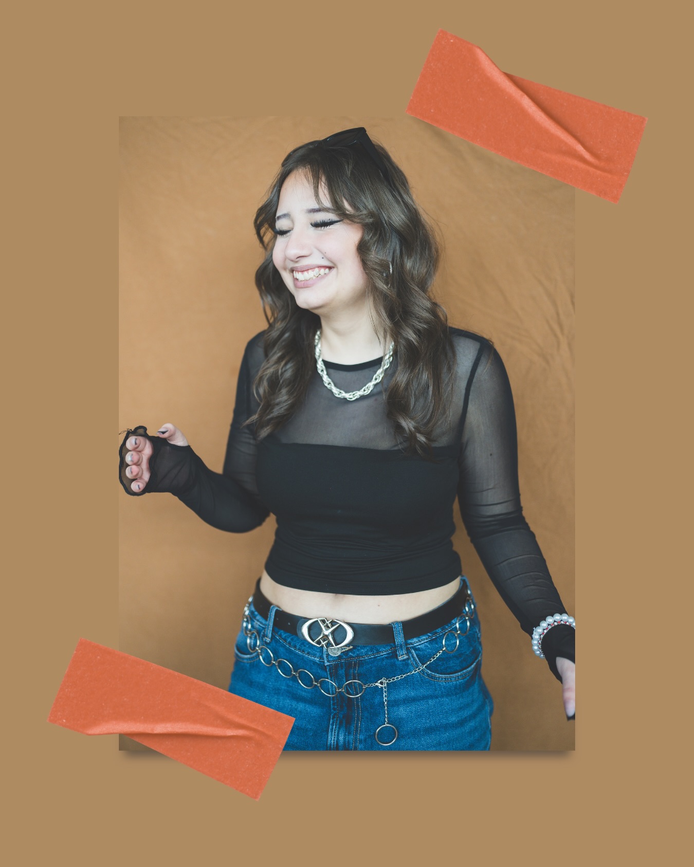 Schulfotografie 2.0 – ich hab richtig Lust drauf.
Aber klar ist auch: Das funktioniert nur, wenn Schulen und Eltern bereit sind, umzudenken. Weg vom schnellen Pflichtfoto – hin zu echten Momenten, die bleiben.
Genau da will ich ansetzen.
In nächster Zeit nehme ich euch mit: Ich zeige euch, was ich konkret vorhabe, wie ich an Schulen herantrete und wie Schulfotografie moderner, entspannter und gleichzeitig hochwertiger werden kann.
Wenn wir das gemeinsam neu denken, kann daraus etwas richtig Gutes entstehen.
Bleibt dran.
#schulfotograf #schulfotografie #schulfotografin #schülerleben #schüler