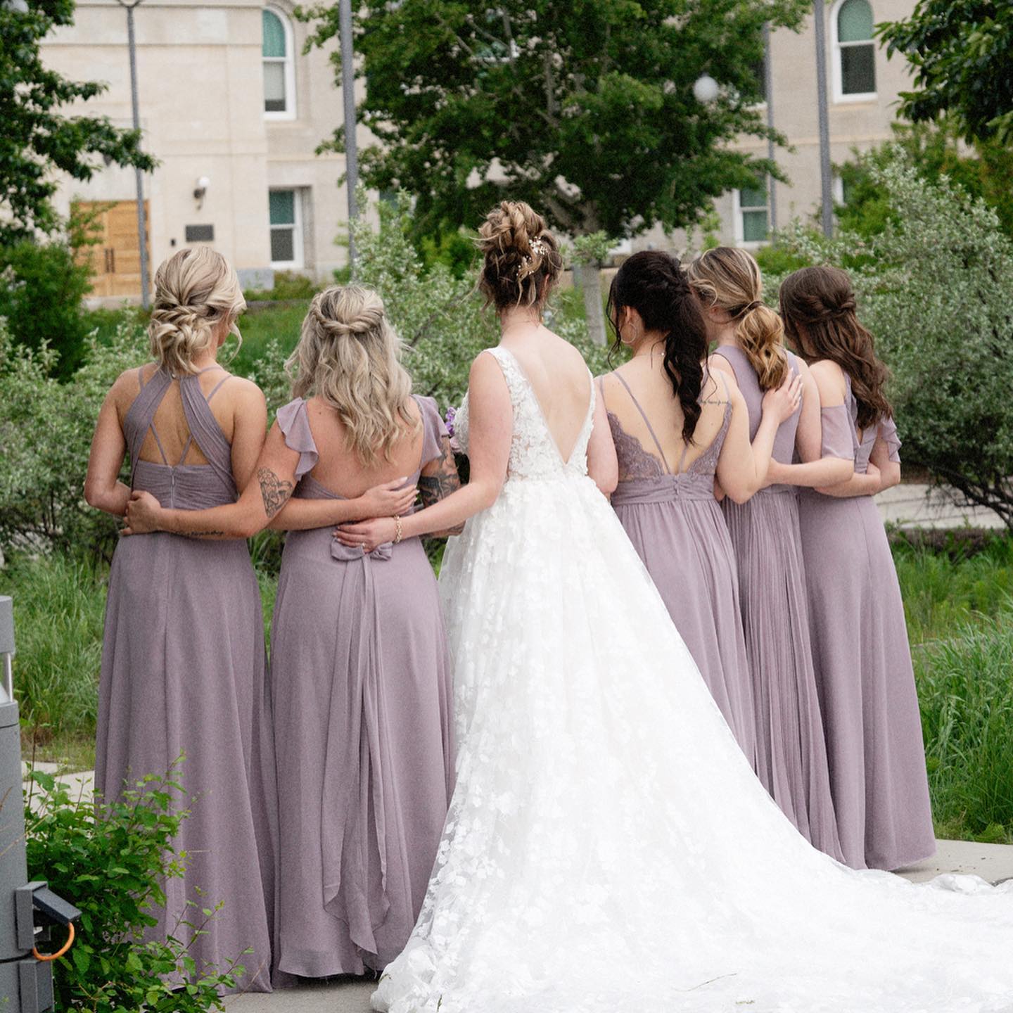 Whether it’s 2, 4 or 5 (<—swipe) here’s to the women who have our back, who stand up for us, celebrate us and cheer us on no matter what.
We’re stronger together!
Happy International Women’s Day!
📷’s:
@daphnebrandonphotography
@ghphotosyeg
@heyemiliesmith
#bridalparty #weddingplanner #yegweddings #yegweddingplanner