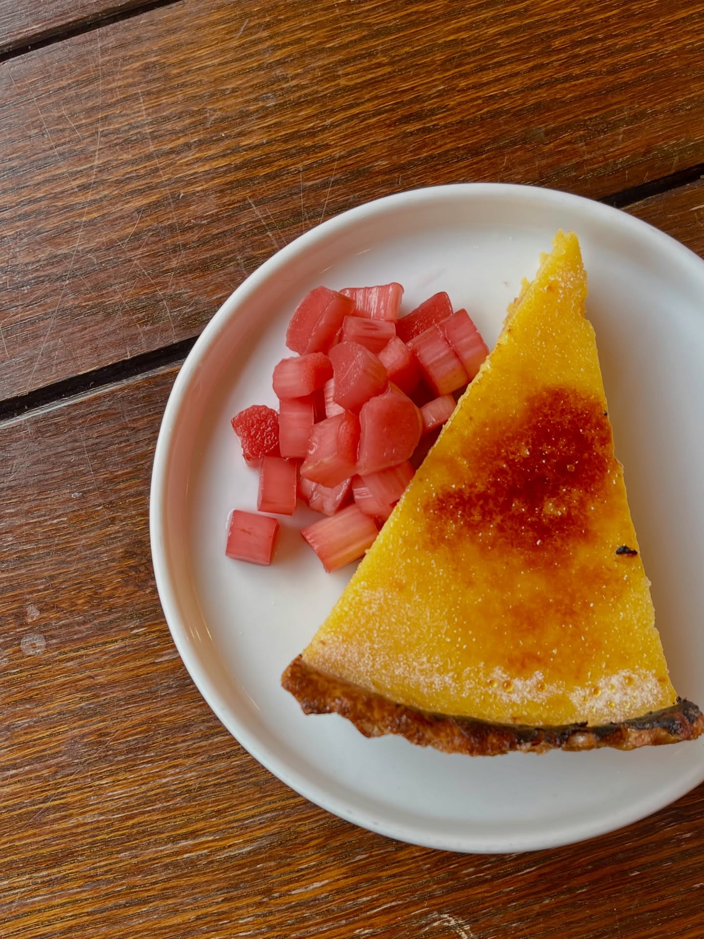 Custard tart w Yorkshire rhubarb