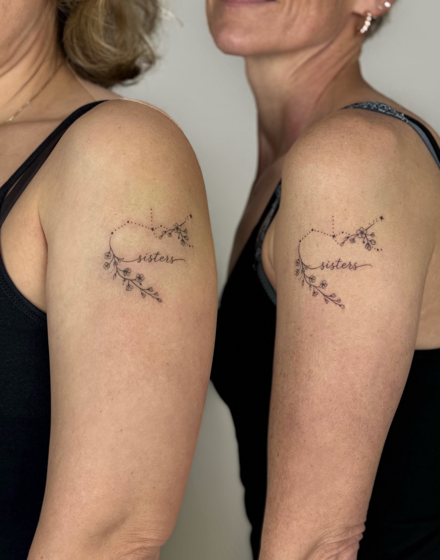 Sister tattoo 🖤
Für immer verbunden.
Gestochen von @ink.by.leonie