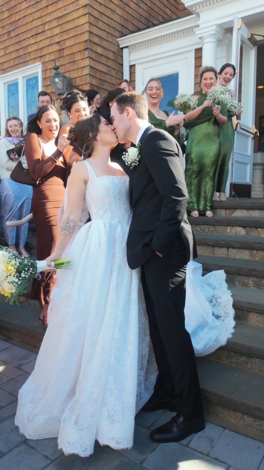 A night full of love, laughter and our favorite people. 💍🤍
.
.
.
.
.
#weddingcontent #weddingfilm #contentcreator #longislandwedding