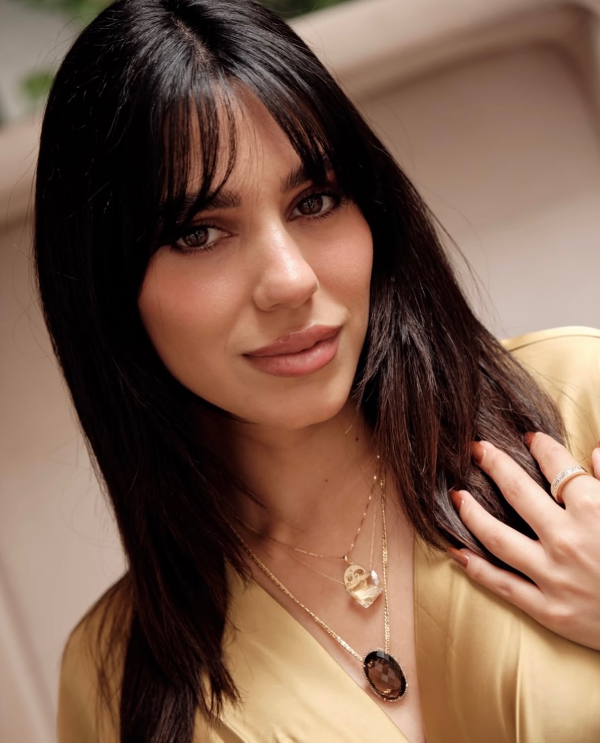 PR Guest • Influencer Marketing • Events
@DanielaNunezDodero x @JoyeriaAldoYCo
@DanielaNunezDodero fue invitada especial al lanzamiento de ‘12 Elementos’, la nueva colección de @AldoYCo junto al artista @FitoEspinosaOficial una propuesta que interpreta el universo zodiacal a través del arte y la joyería.
El encuentro — realizado durante el día — incluyó una experiencia creativa donde los invitados pintaron con acuarelas las ilustraciones diseñadas por Fito para cada casa zodiacal.
Daniela, del signo Leo, asistió al evento luciendo piezas exclusivas de la casa en una jornada que reunió arte, simbolismo y diseño contemporáneo.
Desde MANTERO, gestionamos y acompañamos su presencia como invitada especial en esta experiencia que conectó joyería, creatividad y astrología.
#ManteroPR #JoyeriaAldoYCo #FitoEspinosa #Astrologia