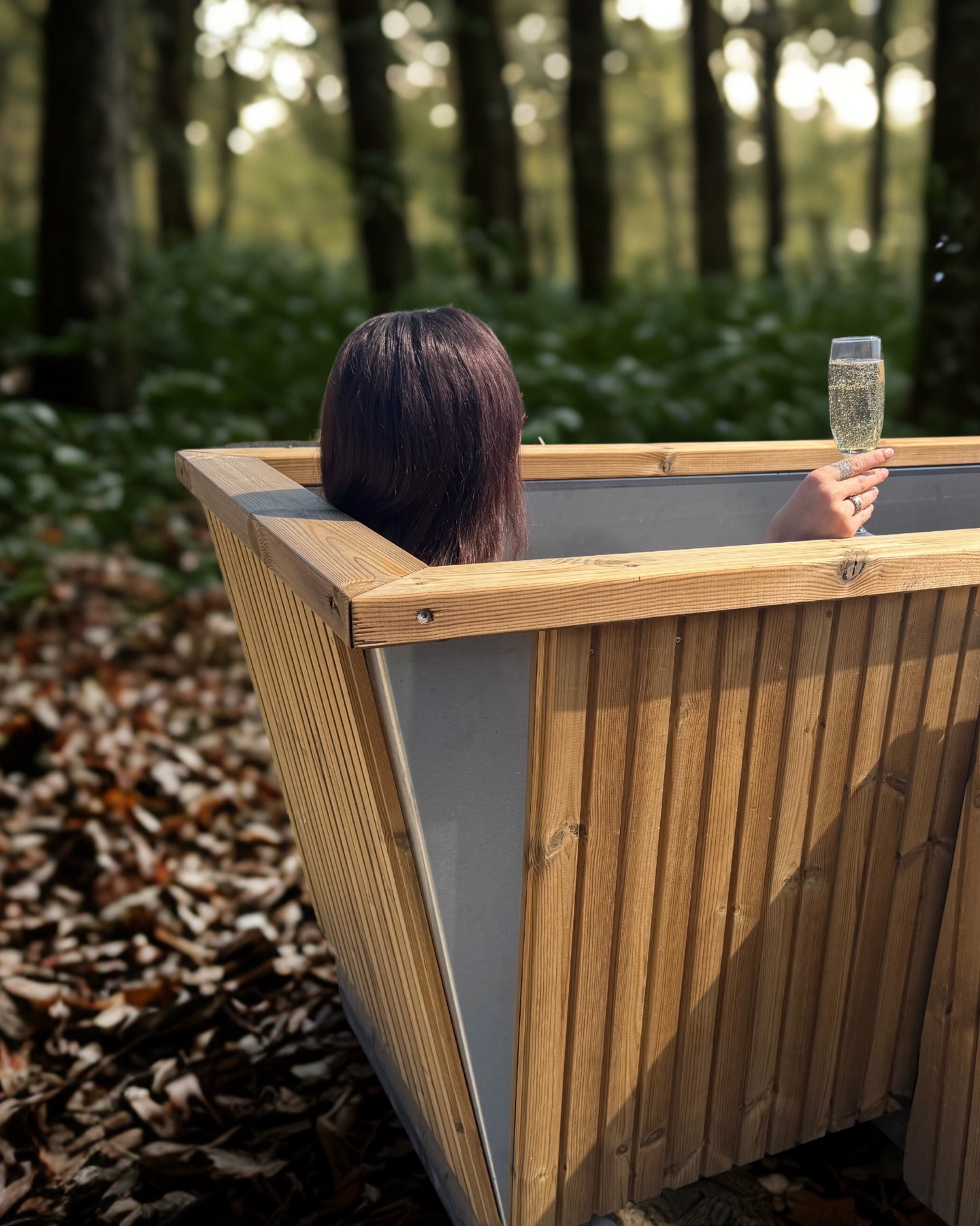 Have you discovered our Wilderness Bath? 🍃
Designed for the outdoors, this beautifully crafted bath can be enjoyed your way — as a standalone outdoor bath with traditional wood-fire heating, or with our app-controlled electric, filtered heater for effortless comfort.
Multi-purpose and made for every season:
✨ Soak in hot, peaceful relaxation
❄️ Or embrace your inner Wim Hof with an invigorating ice bath
Reconnect with nature, right from your garden.
In stock now - https://tinyurl.com/45tx6zx2
#OutdoorLiving #ColdWaterTherapy #WoodFiredBath #CotswoldEcoTubs