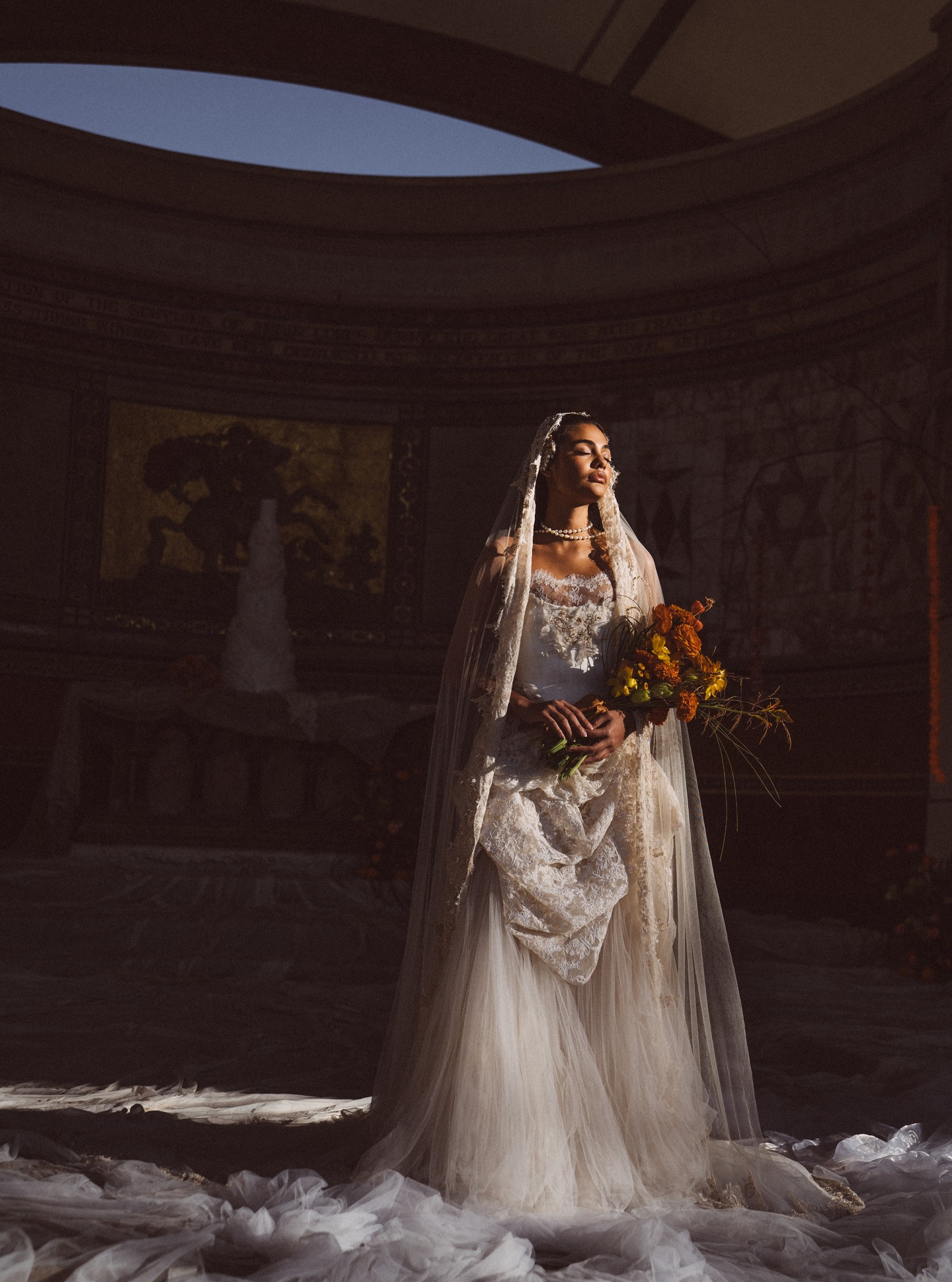 What a pleasure to be part of the Urban Reliquary team - Fragments of us, beauty with meaning.
A true reflection of Emma’s remarkable talent - the concept was perfectly suited to Woolwich’s Garrison, and it was incredible to collaborate with the exceptionally talented Luke Woodford.
Photography @bylukewoodford
Concept & Creative direction & styling @styledbysissy
Venue @stgeorgeswoolwichse18
Styling assistant @w_styledio @wy20505wy
Cake Artistry @itsnotjustcake
Bridal atelier @julita_ldn_bride
Alter Textiles @kathrynvintage
Floral Artistry: me
Content Creation @memorycakephotography
Cinematography @yourlovestory.pictures
MUA @lucymeyermakeupartist_
Hair stylist @ievagenovesibridal
Hair stylist @studio117__
Muse Julita bride @heloiisassilva