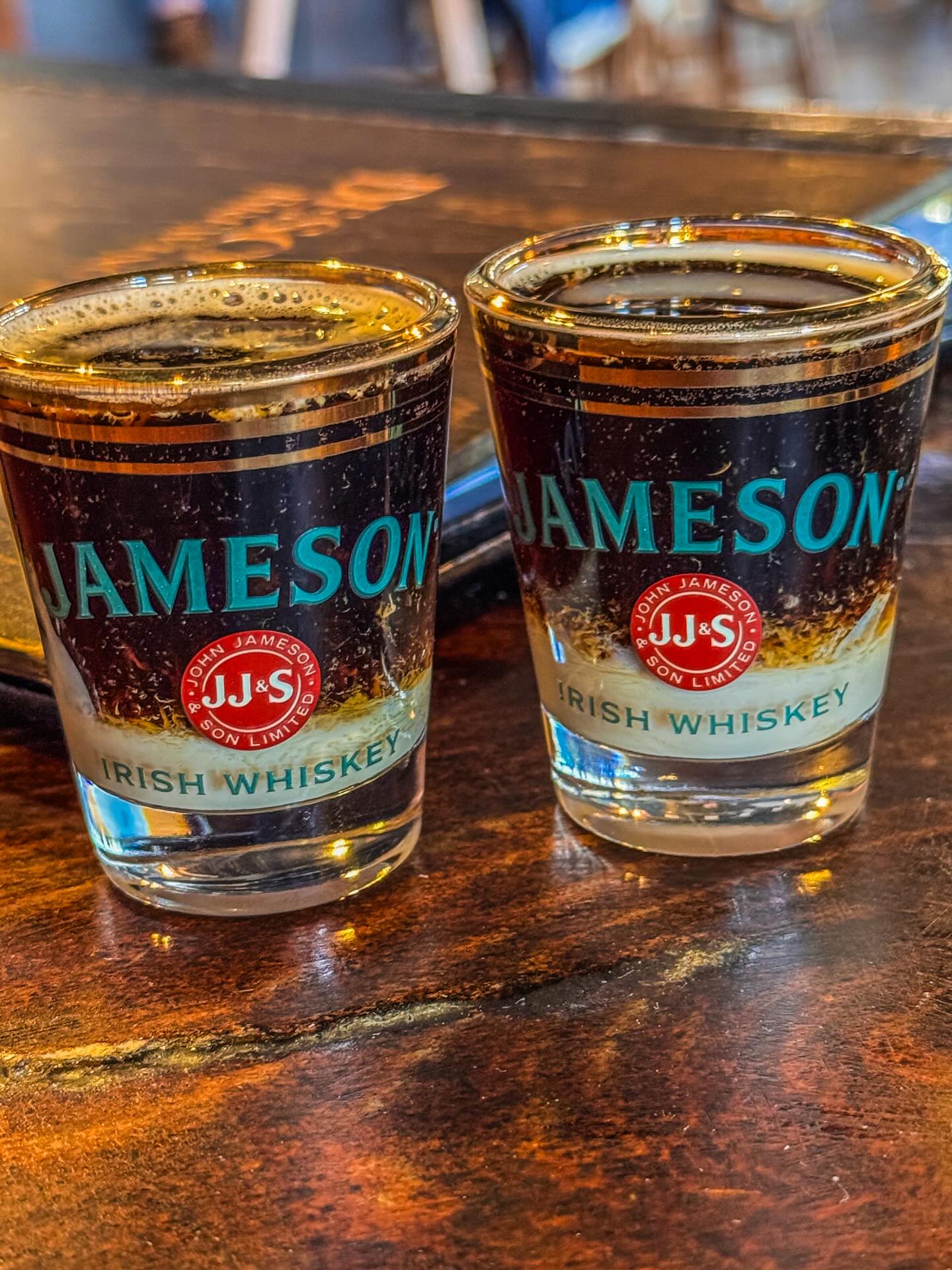 Love these upside beer shots with irish cream at @descendantsbrewingcompany . Photo by @barrymphoto