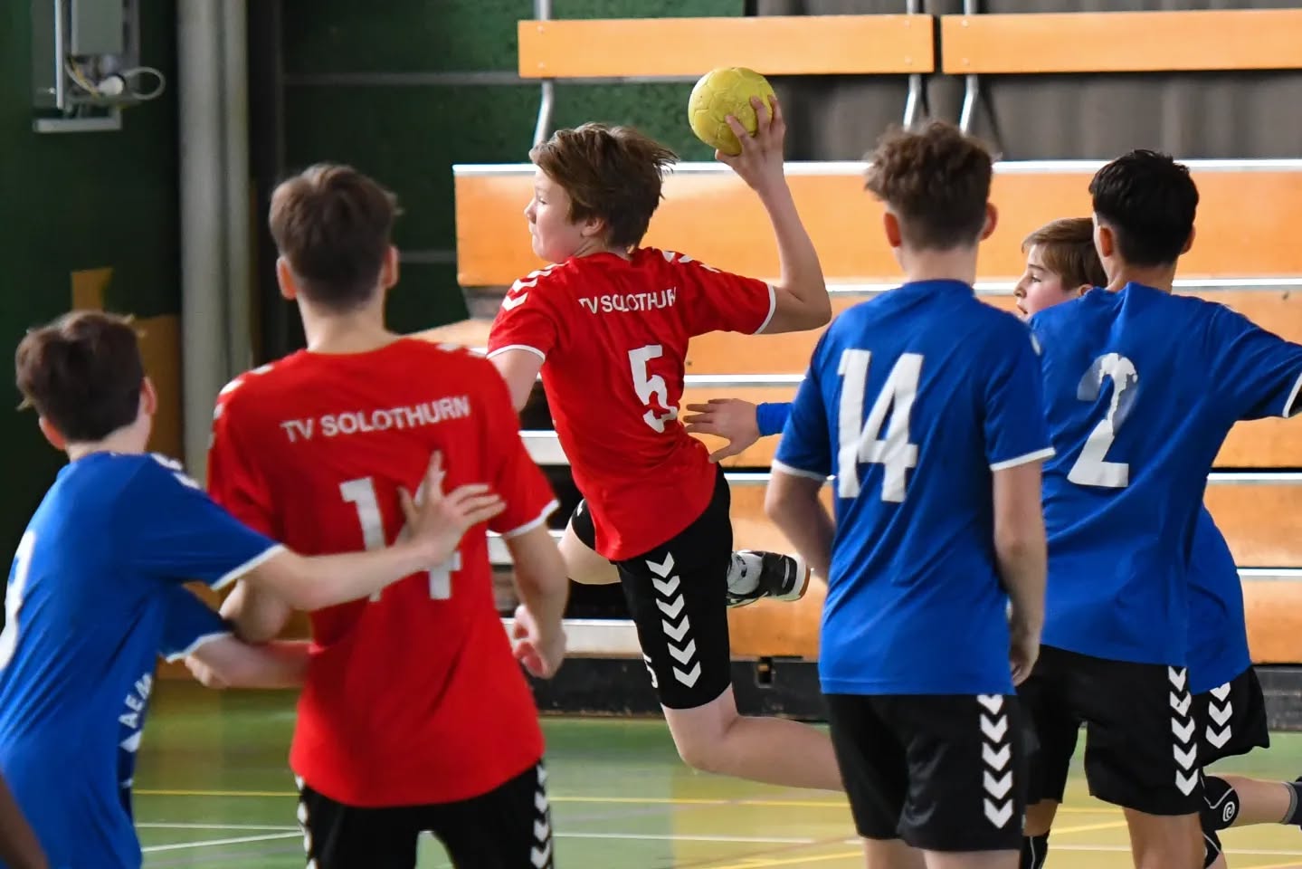 Einige Impressionen vom gestrigen Heimsieg unserer U15
📸: @zeltnersports