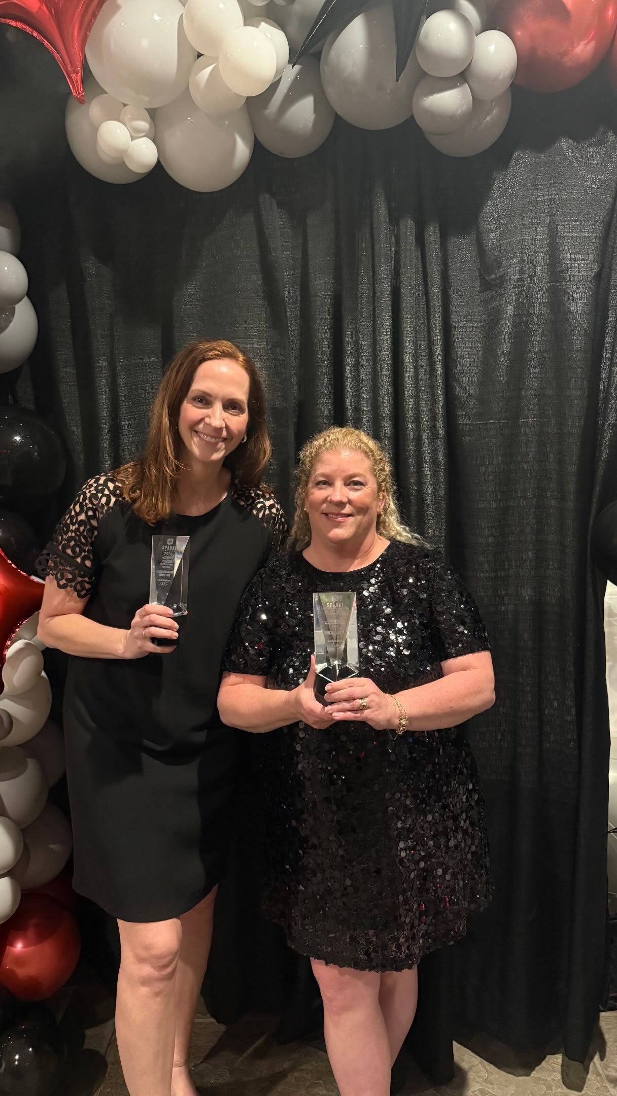 The @charleston_ama Spark + @aafcharleston Awards were last night! Had fun being part of the team that made this event happen. And congrats to all the winners! I snagged the Best E-Newsletter Award for the @theharborec (where the event took place). 🏆🎉
@nelsonstrategicmarketing @jaydee_lynn @mtpchamber @rachyybabe1 @lacrystalthecre8tor @sarahcomen