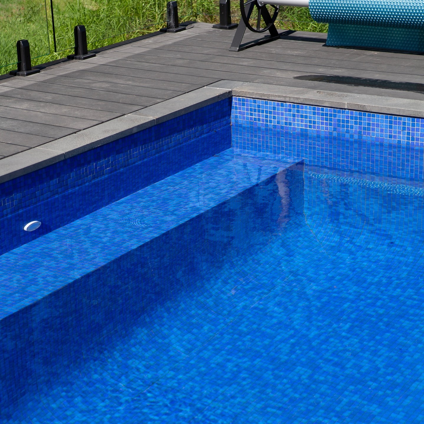 Up close and personal with a stunning plunge pool we installed for a client in Croydon 📍
Designed with beauty, style and comfort in mind, this beautiful pool provides the perfect escape into relaxation 🙌🏻
Dive in and experience the ultimate relaxation in your own backyard! Give us a call today on (03) 9879 6771 to start your own pool journey 📞
#plungepool #closeup #pooltiling #poolcolour #benchseating #poolbench #pool #swimmingpool #poolinspo #croydon #plungepoolsplus