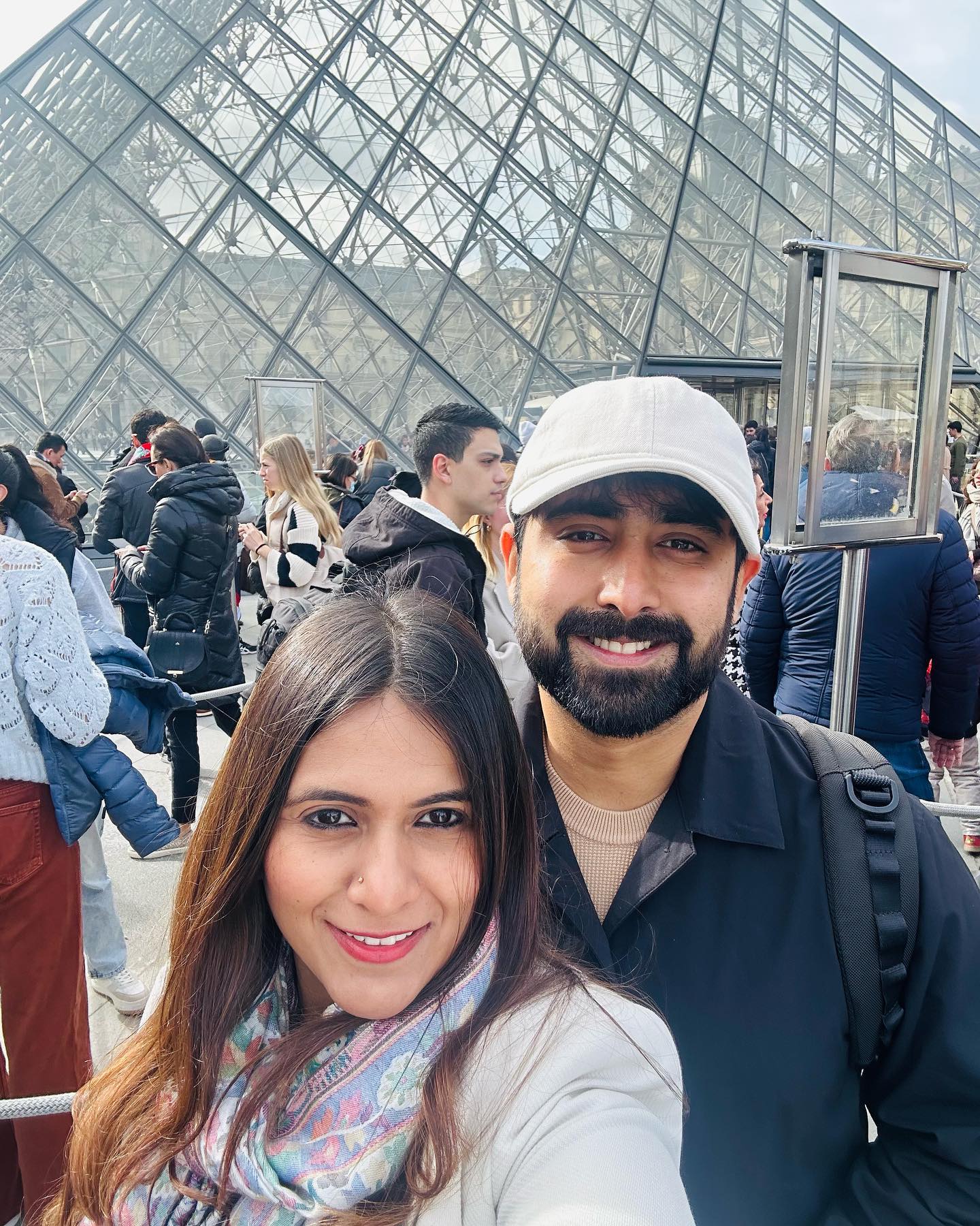 People-watching + closing rings on watch in Paris, Brussels and Amsterdam