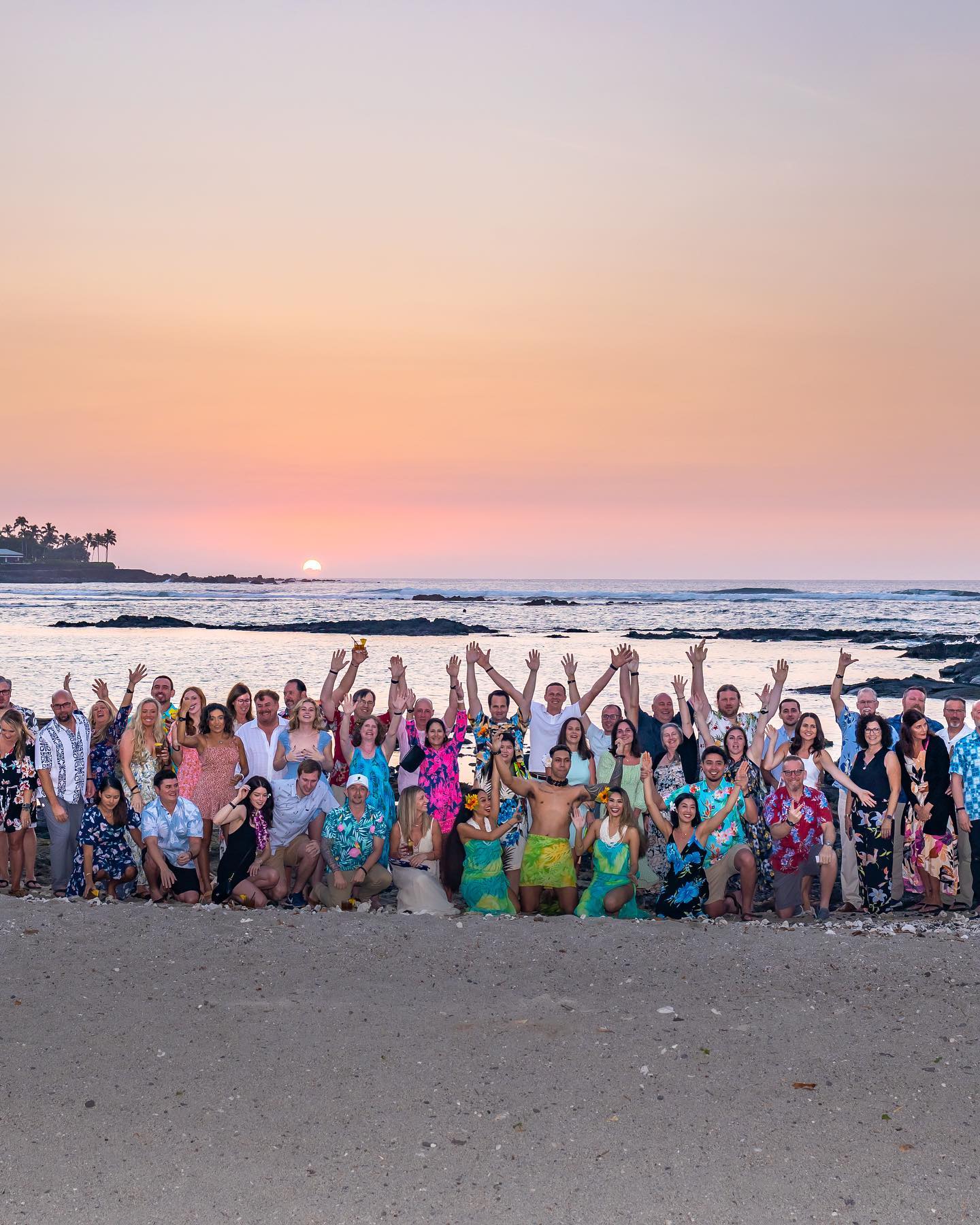Another successful program down for 2023! What’s better than escaping the January cold than heading to Hawaii?! You know what they say - You can’t buy happiness, but you can win an incentive trip to Hawaii and that’s pretty much the same thing. 🌴🐚🐢🌞🌺🌊🏄🏽♀️
#hooplatravelpartners #hooplatravel #hoopla #hawaii #thebigisland #aloha #mahalo #luau #travel #incentivetravel #weloveourclients #beach #beachdinner #awardsdinner #vacaymode #vacationmode #rewardtravel #surfsunandsand #hangloose #turtles #wesawturtles #awardsluau #maunalani