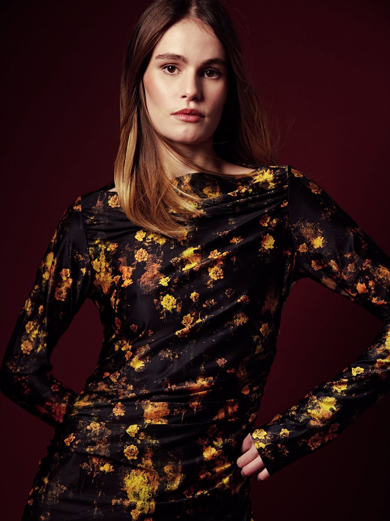 Met flitslicht zijn er geen limieten; of zo voelt het toch echt. Je bent niet afhankelijk van het weer en je hebt niet veel lampen nodig om al een goed resultaat te krijgen.
Deze vier looks werden genomen tijdens de workshop studiofotografie. Allemaal met één lamp. Let’s not make it complicated 🙌🏻
Wil jij dit ook graag leren? Er staat een workshop gepland op dinsdag 21 april in de fotostudio in Leuven.
#flitslicht #cursusfotografie #workshopfotografie #flitslampen #studiolicht #fotograafleuven #workshopflits #flitsworkshop