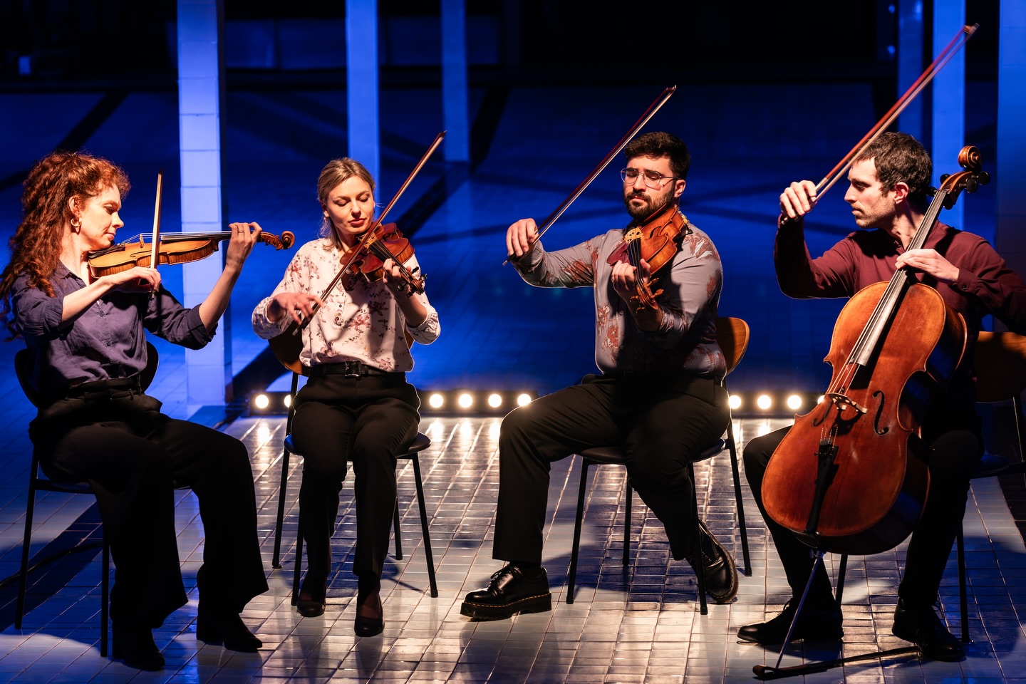 🔥 Uitverkocht - Sold out!
The Pool Sessions at De Regentes, Den Haag
Upcoming Sunday 22 March, we’ll be performing in a really unique setting. At @theaterderegentes in the space called “De Diepe”, a former swimming pool! 🏊🏻♂️
In this atmospheric venue we’ll perform Antonio Vivaldi’s Four Seasons, surrounded by special light effects. A concert in a swimming pool… yes, really.
And it’s already sold out! We’re very much looking forward to it 🎻✨
📷 Photo: De Schaapjesfabriek