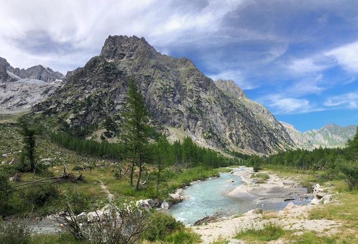 Italia ☕️🏔
#valledaosta #valferret #granparadiso #nature #mountainleader #accompagnatriceenmontagne #kulkatrek