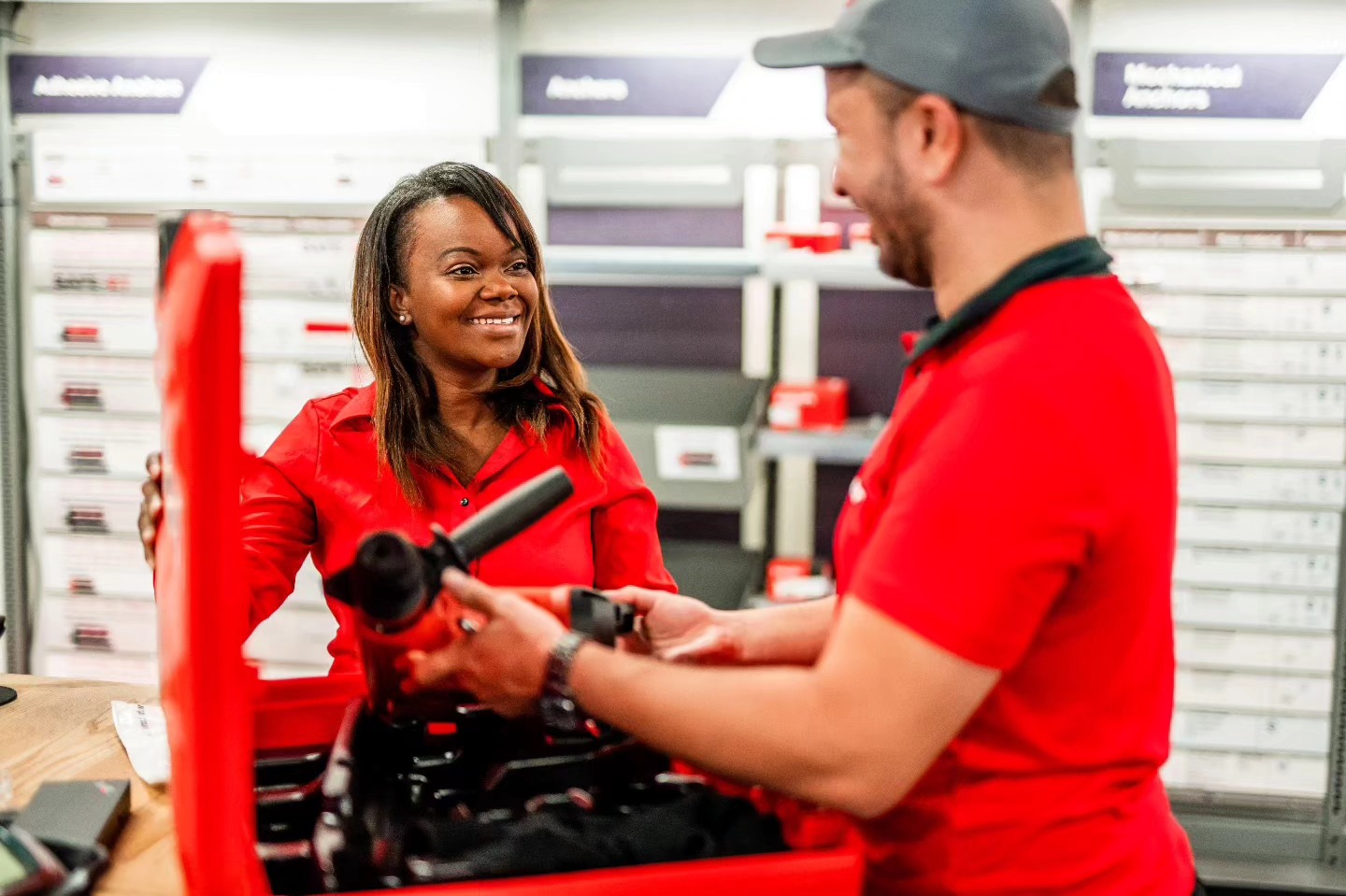 Thrilled to share some snapshots from a photography project with @hiltinorthamerica a global leader in providing top-notch solutions for the construction industry.
We had the incredible opportunity to document Hilti's day-to-day from their equipment to their interactions and their managed projects.
What truly stands out is the passionate team behind these projects. Every click revealed the teamwork, dedication, and spirit that drives Hilti's success. It's not just about the products; it's about the people and the drive they have to succeed.
#corporatephotography#photography#photographyproject#hilti#ottawa