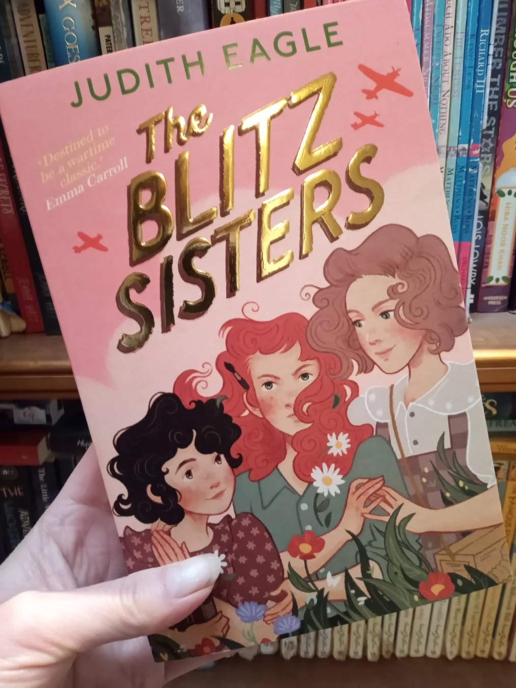 There was much excitement in the house earlier this week when we received a review copy of the brilliant Judith Eagle's newest book! 'The Blitz Sisters' is a joyous celebration of family, friendship and creativity. - historical fiction for tweens at it's very, very best. Eagle is Michelle Magorian for a new generation; fresh and classic all at once. I couldn't put it down - a good job as my 14 year old daughter has been waiting, impatiently, next in line! This is going straight onto The Reading Rebellion WW2 booklist! Link in bio. @judith.eagle @faberchildrens