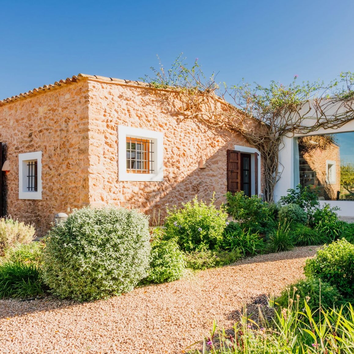 ~ A Home for Every Stay…🌻
Every home we share is handpicked for stay, style & soul.
From a week-long escape to a season-long retreat, we guide you to what fits.
Family trips, friends, or creative retreats. Work from your villa. Swim at lunch.
Book with Hola Ibiza Kids and get our personal insider E-guide: hidden corners, kids’ treasures and our favorite hikes, restaurant and hotspots.
DM us your dates & group size, we’ll take it from there.
.
.
.
.
#HolaIbizaKids #IbizaVillas #HomesWithHeart #SpringOnIbiza #SummerOnIbiza