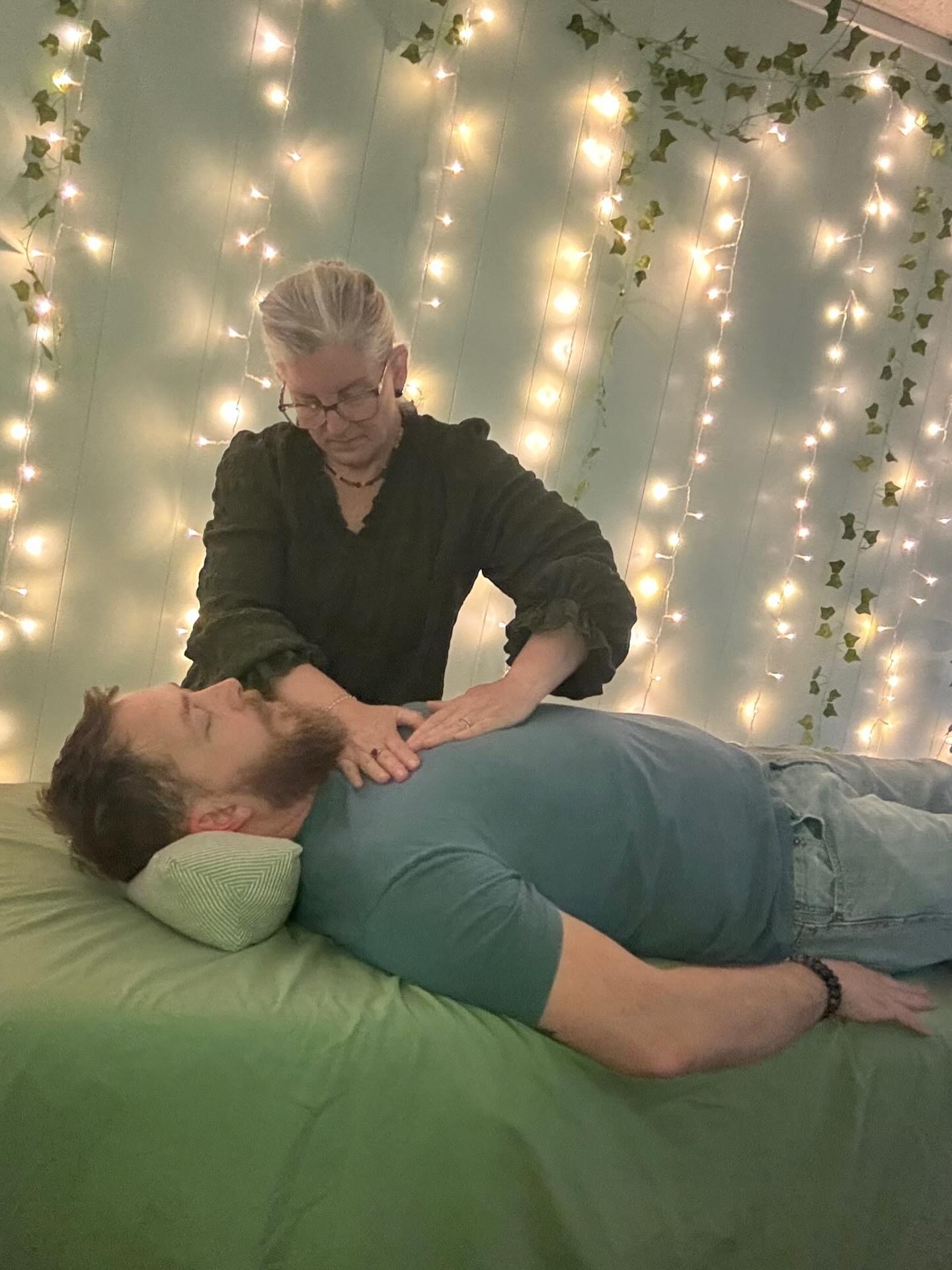 I had the absolute privilege of passing on some of my Reiki knowledge to the lovely @daphne_lee_hicks and attuning her as a First Degree Holy Fire Usui Reiki practitioner 💚✨
It was a peaceful day of learning, meditation, hands-on practice, and connection with the Reiki energy.
Reiki is not something we “do,” but something we allow to move through us… and it’s always beautiful to witness someone open to that flow for the first time. Watching them step into their own healing journey and open themselves to becoming a channel for Reiki is always such an honor. I’m so excited to see where this path leads her.
Welcome to the lineage, Daphne. 💚