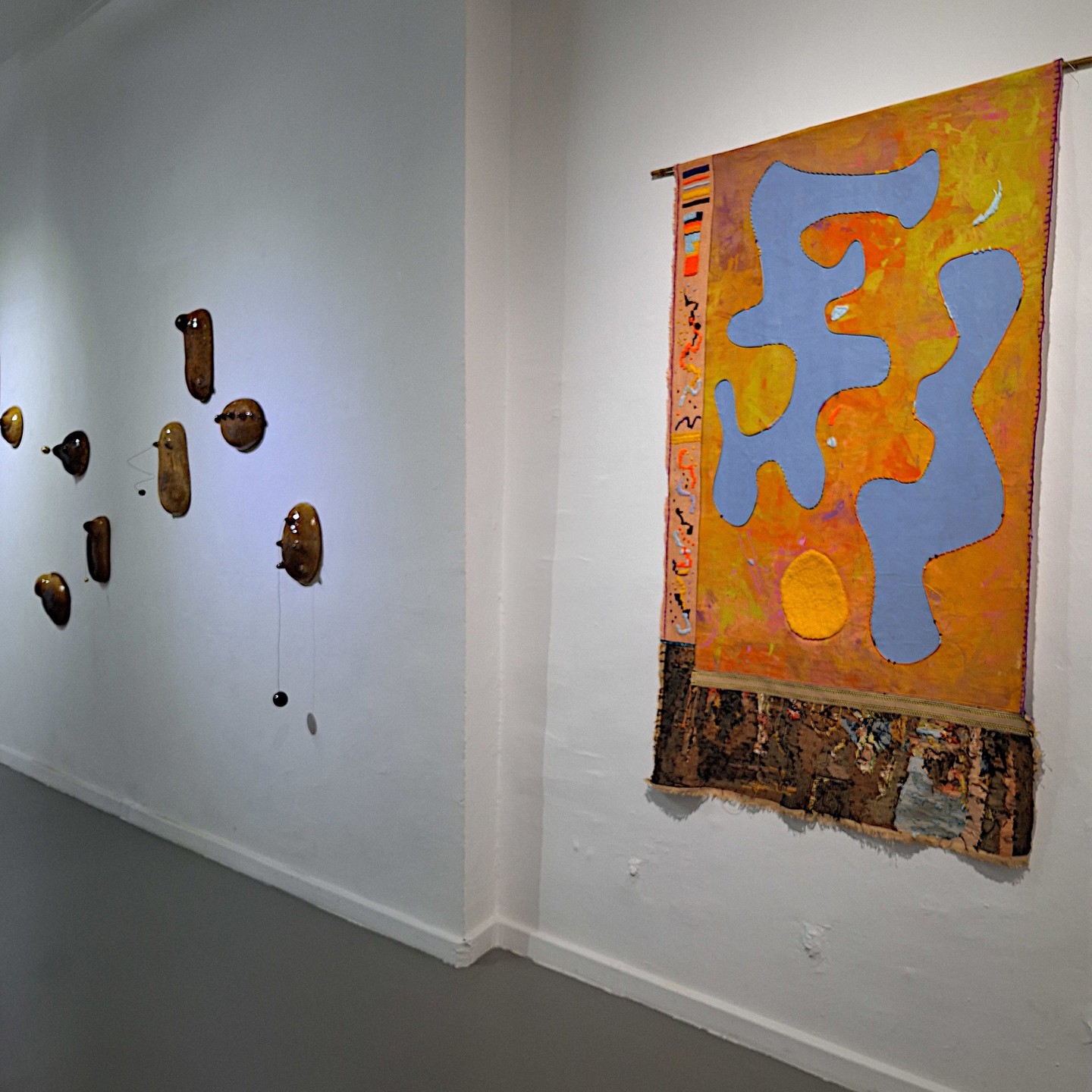 Techniques mixtes sur toile de lin libre.
A voir à @galeriedix9 jusqu'au 18/01/2025
@esmeralda_k_
#contemporaryart #femaleartist #identity #parisartgallery #artinparis #maraisguide #yourart #pagesflorence