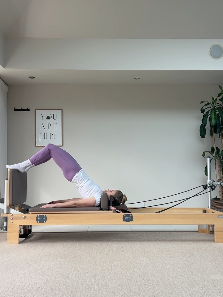 I got lots of love for this Jumpboard workout on my stories, so thought I'd keep it here permanently for anyone who wanted to give it a go!
Also as proof that I have used my jumpboard at least once in the last however many years š¬šš¼āāļø
Hope you have a great weekend ahead!
#pilates #pilatesreformer #pilatesworkout
Reformer by @basisystems from @gladform_uk