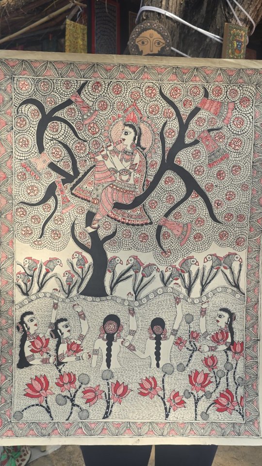 🌼✨ Dive into the vibrant world of Krishna Madhubani art by Vishvakrit! 🎨 Each piece beautifully captures the essence of divine love and culture through intricate designs and vivid colors.
For more details and inquiries, feel free to DM us!
+91 9266886221📩💖
#MadhubaniArt #Vishvakrit #Krishna #ArtLovers #IndianArt DivineArt