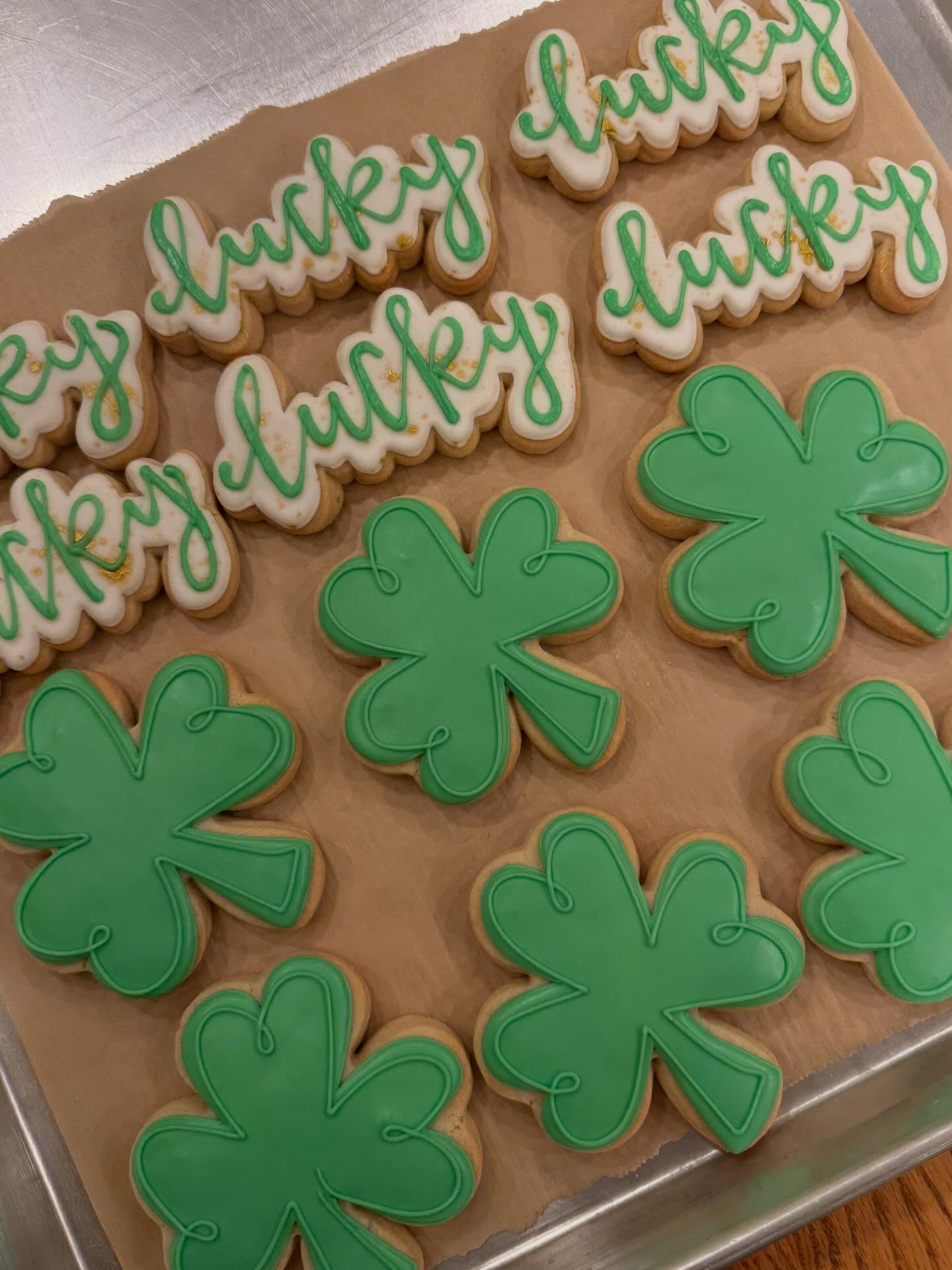 Happy St Patrick’s day everyone! Claire and I had an amazing time at milk and honey this past weekend for the lattes &lucky charms market🩷🍀💚☘️