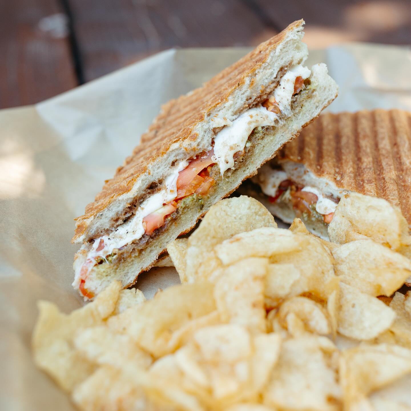 Happy Valley for lunch?
Caprese no more.
.
.
.
#capresesandwich #tomatobasilpesto #eatlocal #southberwickme #beergarden #getoutside #eatoutside #supportlocal #rollinsfordnh #somersworthnh #drinklocal #patioszn