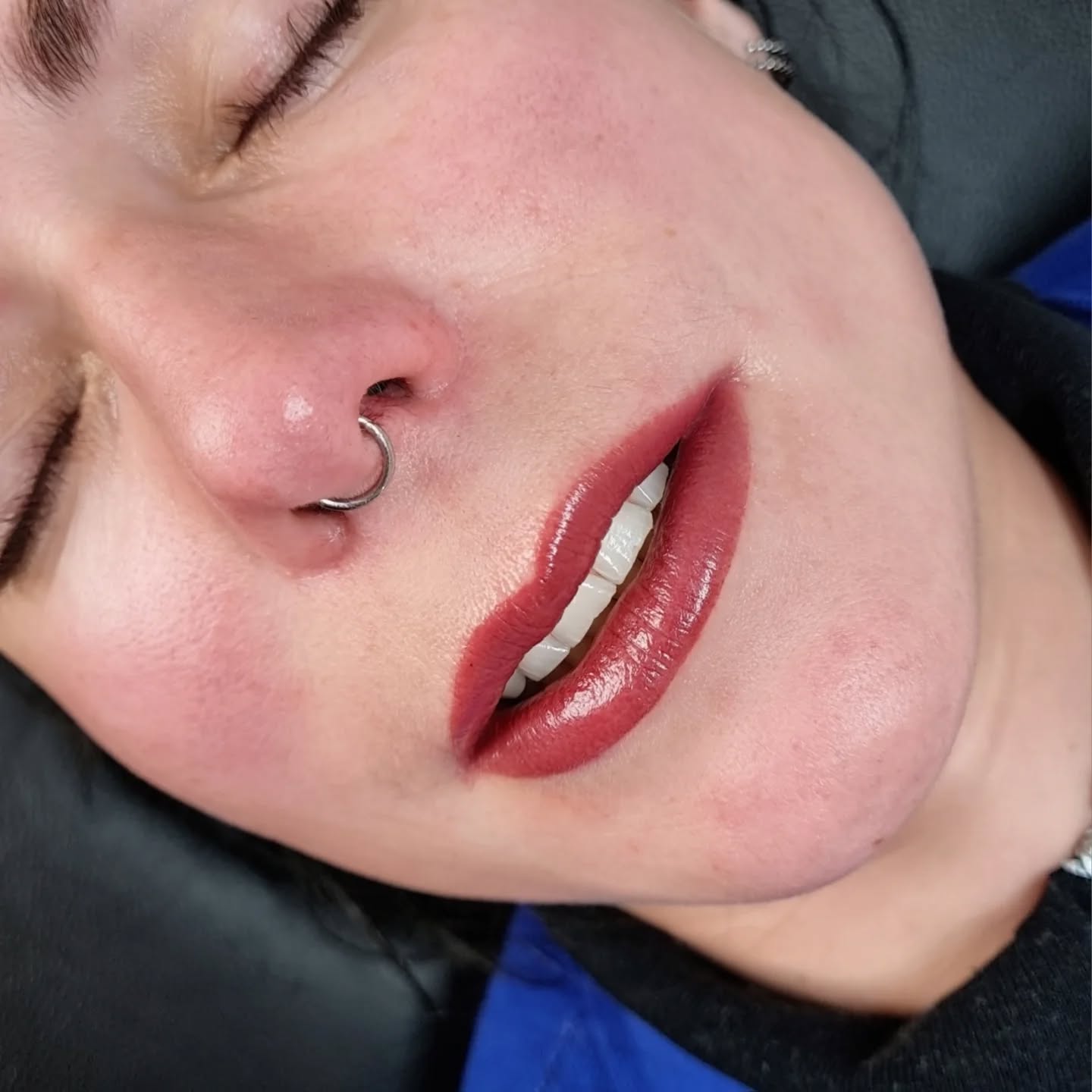 ✨️🩷 Lipblush Transformation 🩷✨️
.
.
.
#lipblush #lippenpigmentierungfreiburg #lippenpigmentierung #lippen #pmulips #pmupermanentmakeup #pmuartist #pmulipblush #pmulips #pmuartist