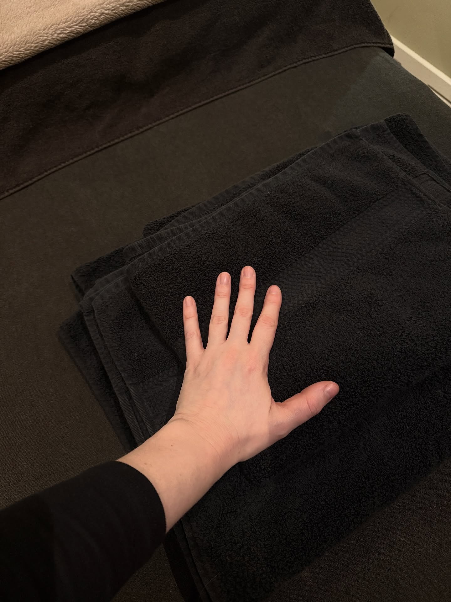 When people ask what ‘clinical’ massage means, they often expect a complicated answer.
It isn’t one.
Clinical massage therapy means that treatment is based on a thorough assessment. Not just where it hurts today, but your history - how you move, what you carry, how long you’ve been carrying it.
It means I have a working hypothesis before I start. It means what I do on the table has a reason. And it means the treatment evolves overtime, because your body does.
A clinical approach doesn’t mean cold or medical. It means thoughtful. Informed. Adjusted to the actual person in front of me rather than a generic protocol.
That’s what Nu Clear Wellbeing is built around.
Appointments in Andover, Odiham and London. → www.nuclearwellbeing.com
#clinicalmassage #Hampshire #Andover #Odiham #massagetherapist