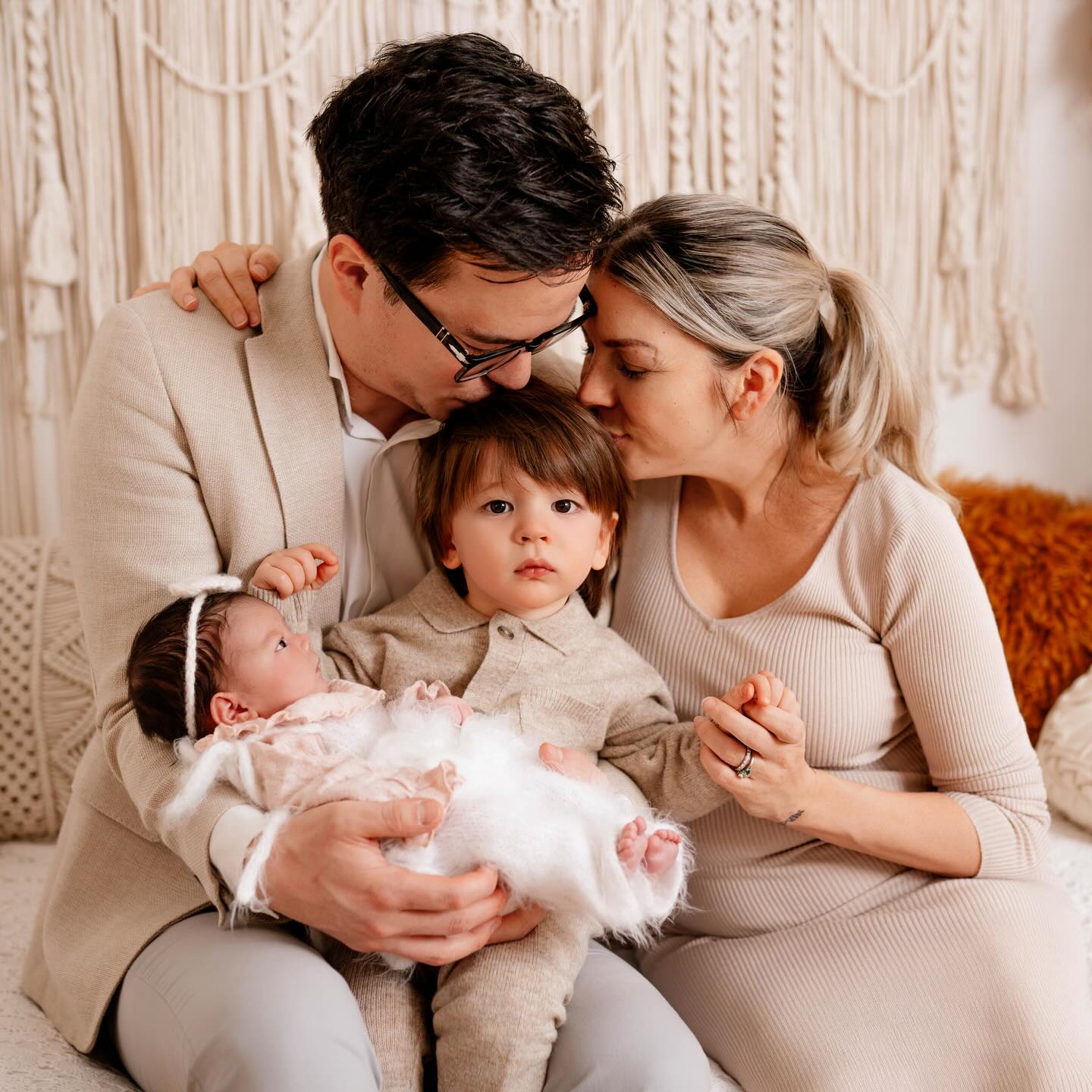 It’s always such a privilege to document these first days — the cuddles, the connection, and all the tiny details you never want to forget.
.
.
.#zurich #zurichphotographer #swissphotographer #newbornphotography #familyphotographer
.
.
.
Newborn & Maternity and Family Photographer in Zürich area | Ksenia Photography
.
.
Neugeborenen-, Schwangerschafts- und Familienfotografin im Raum Zürich | Ksenia Photography