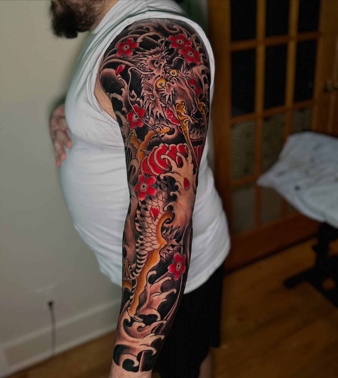 his first tattoo completed in only 2 sessions 🐉🌸
by @dave_lopez_tattoo
#japanesestyletattoo #dragontattoos #cherryblossomtattoo #irizumi #sakuratattoo